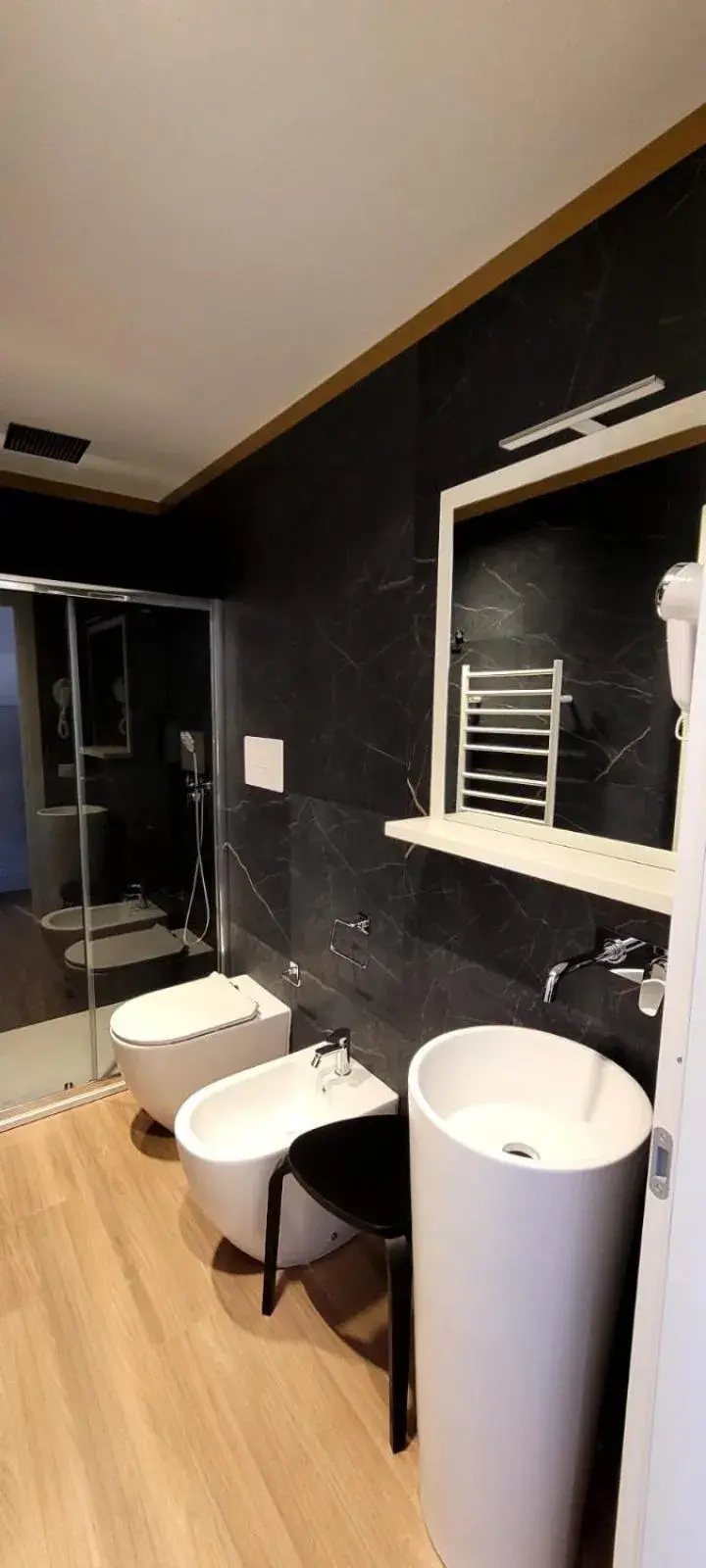 Double Room in Th Luxury Central Double Room in Th Luxury Central