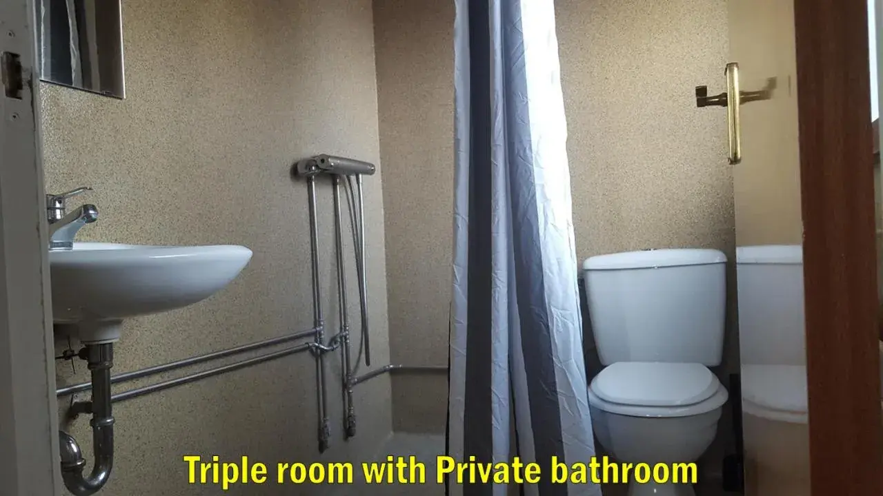 Triple Room with Private Bathroom in Travel Inn Triple Room with Private Bathroom in Travel Inn