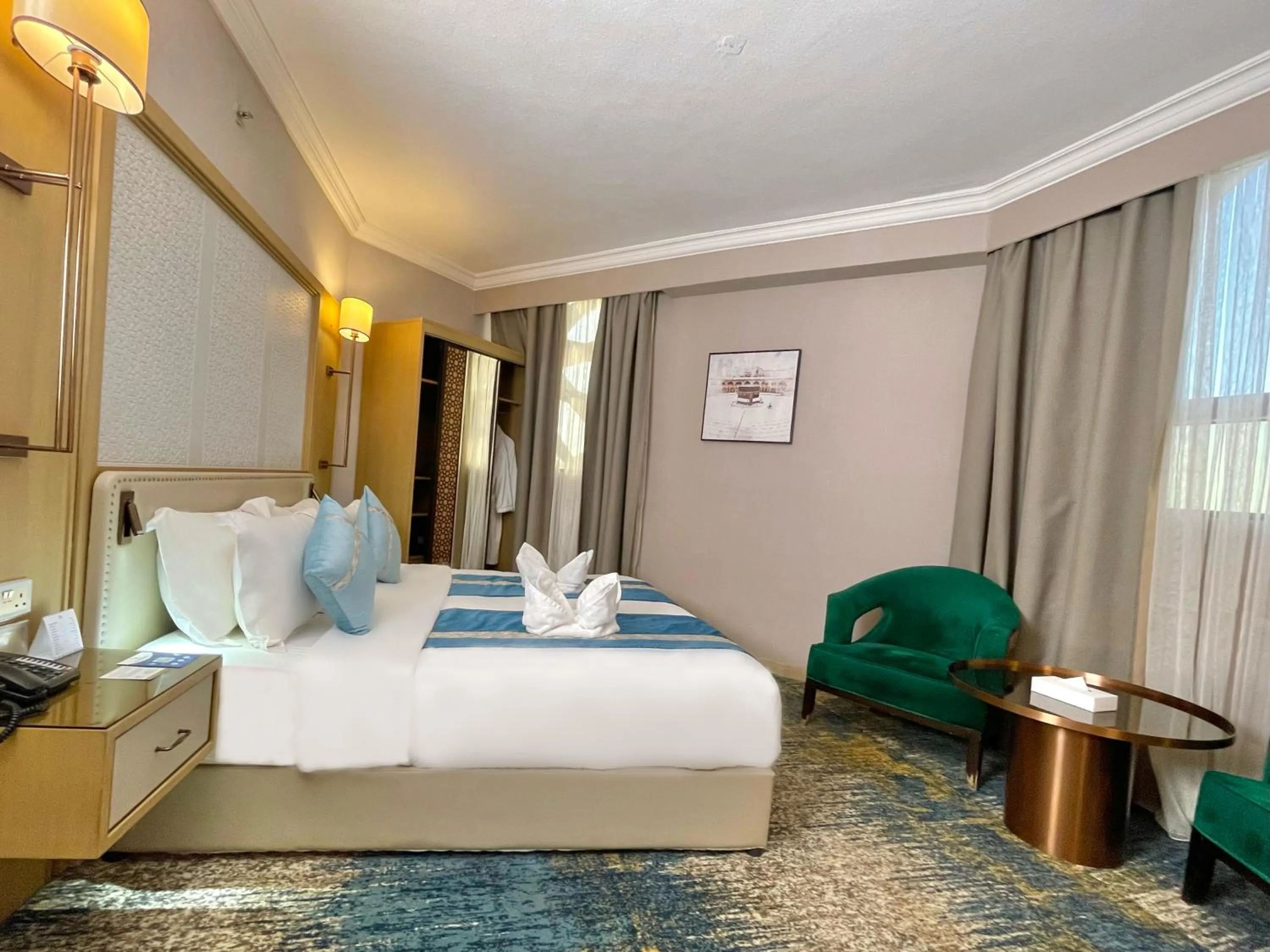 View (from property/room), Bed in Waqf Othman Bin Affan Hotel