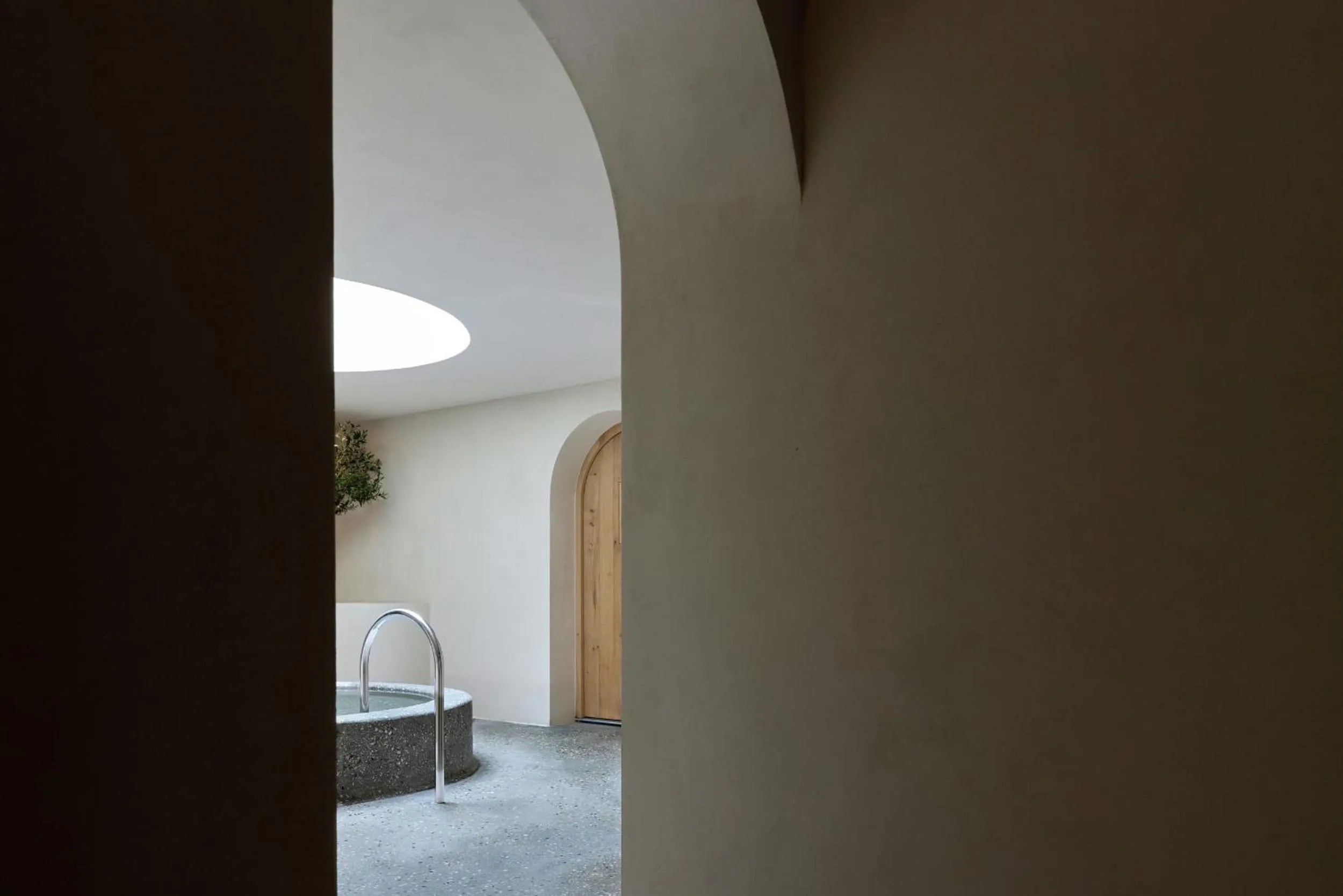 Swimming pool in fink Restaurant & Suites