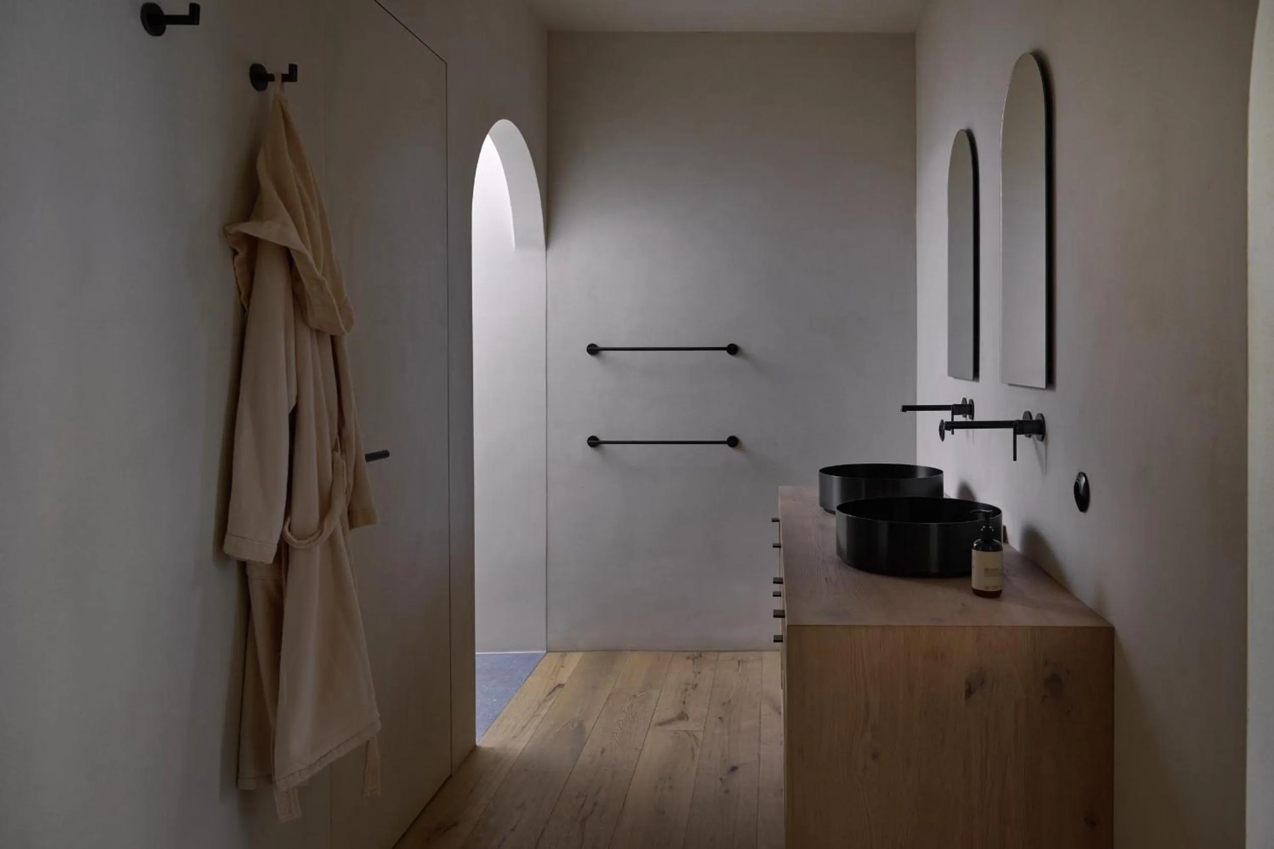 Bathroom in fink Restaurant & Suites