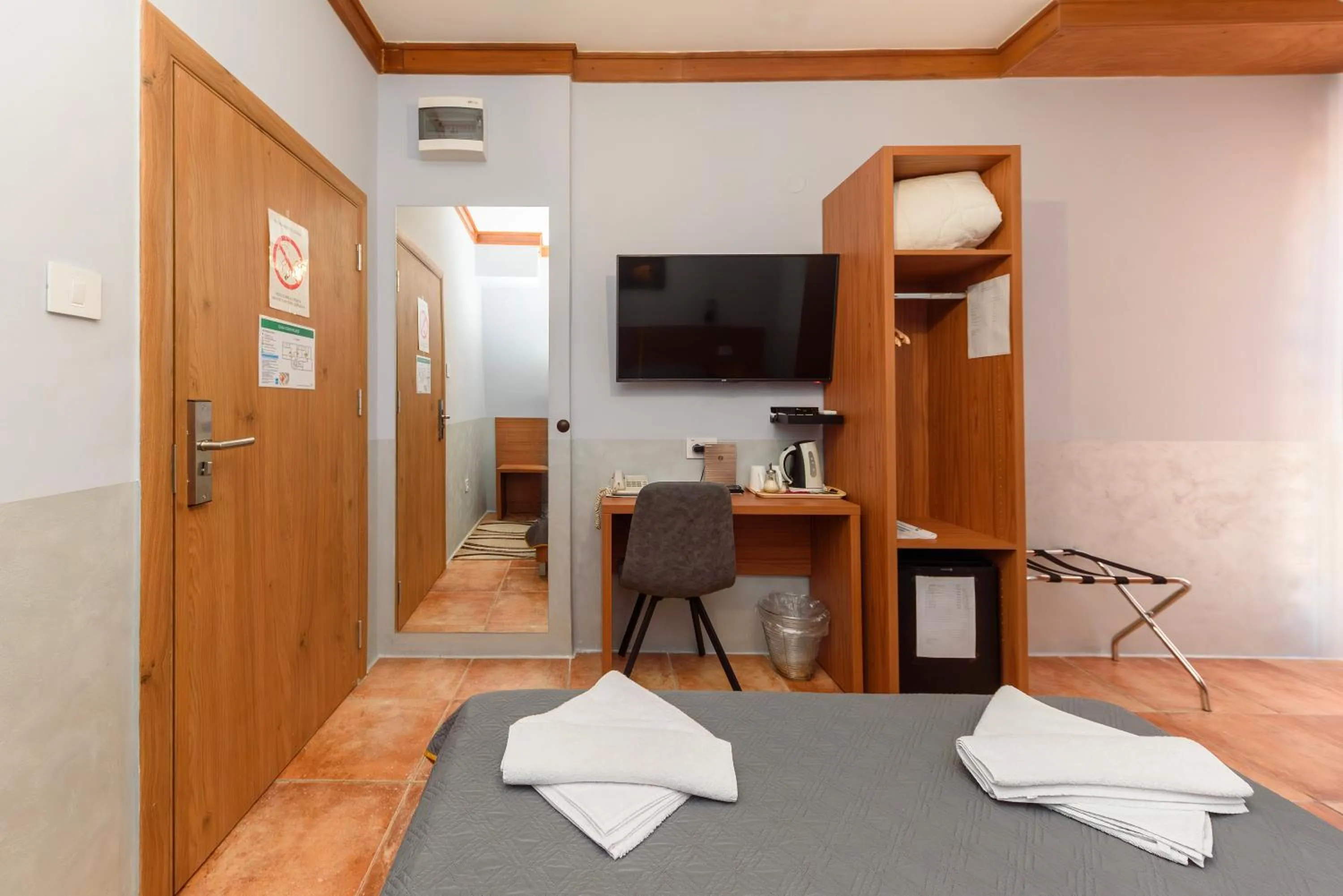 Bed in Garni Hotel Zenit