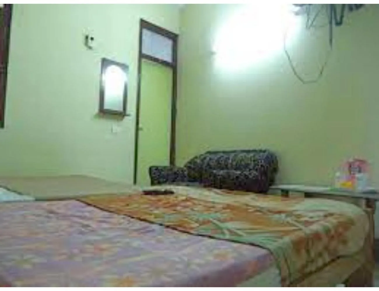 Bedroom, Bed in Viren Plaza, Agra