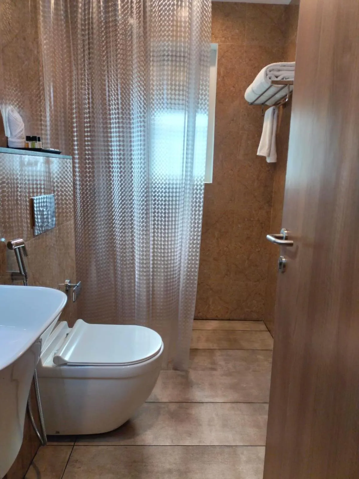 Shower in Hotel Grand Alleppey