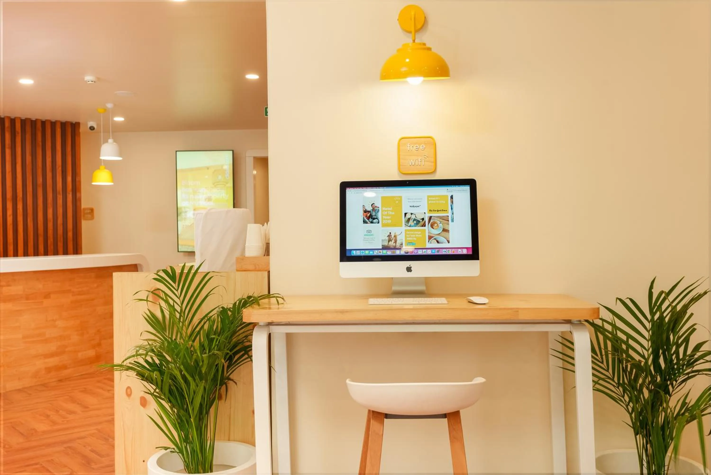 Lobby or reception in Bloom Boutique l Connaught Place Area