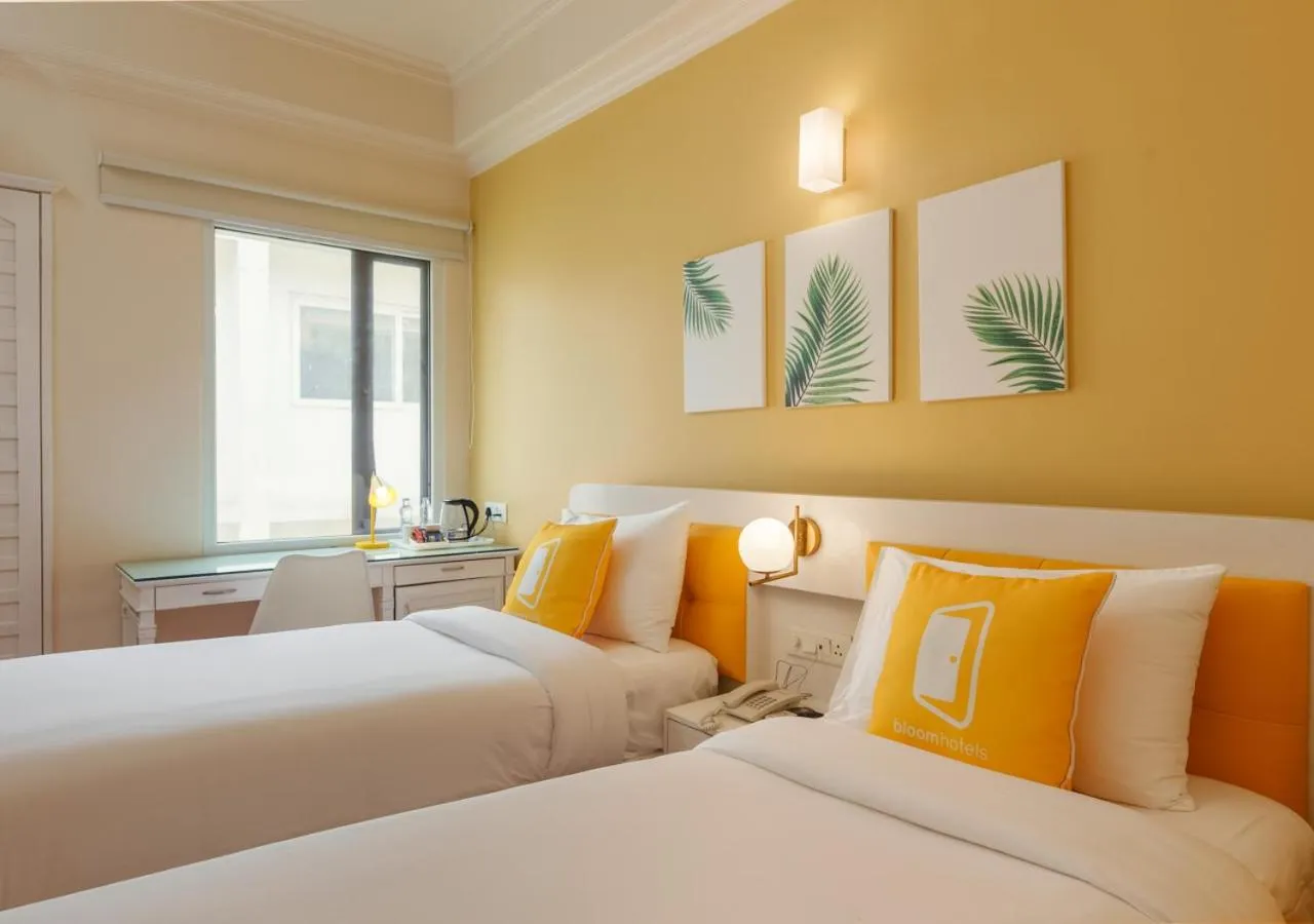 Bed in Bloom Boutique l Connaught Place Area