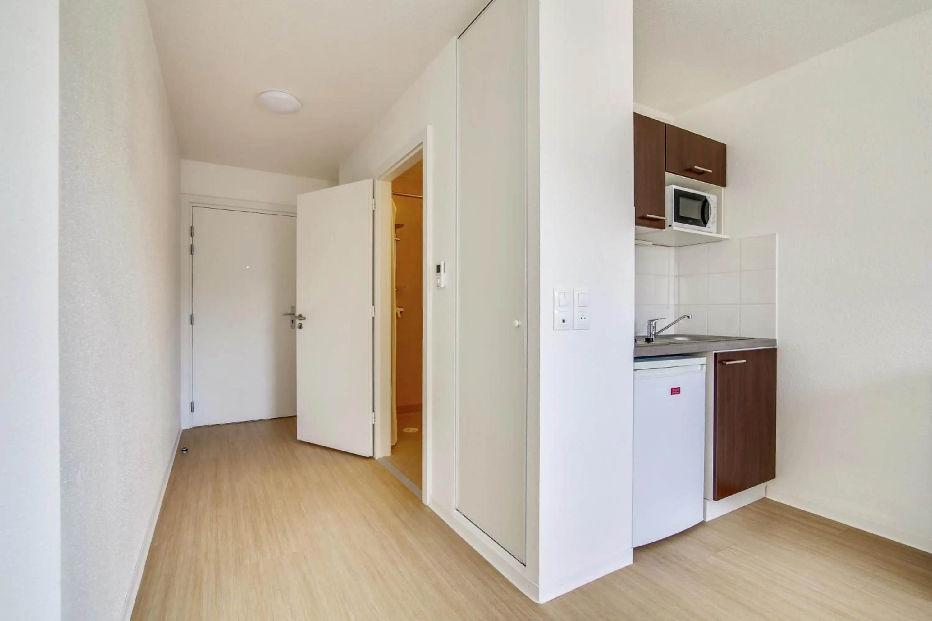 Kitchen or kitchenette in Apparteo Strasbourg