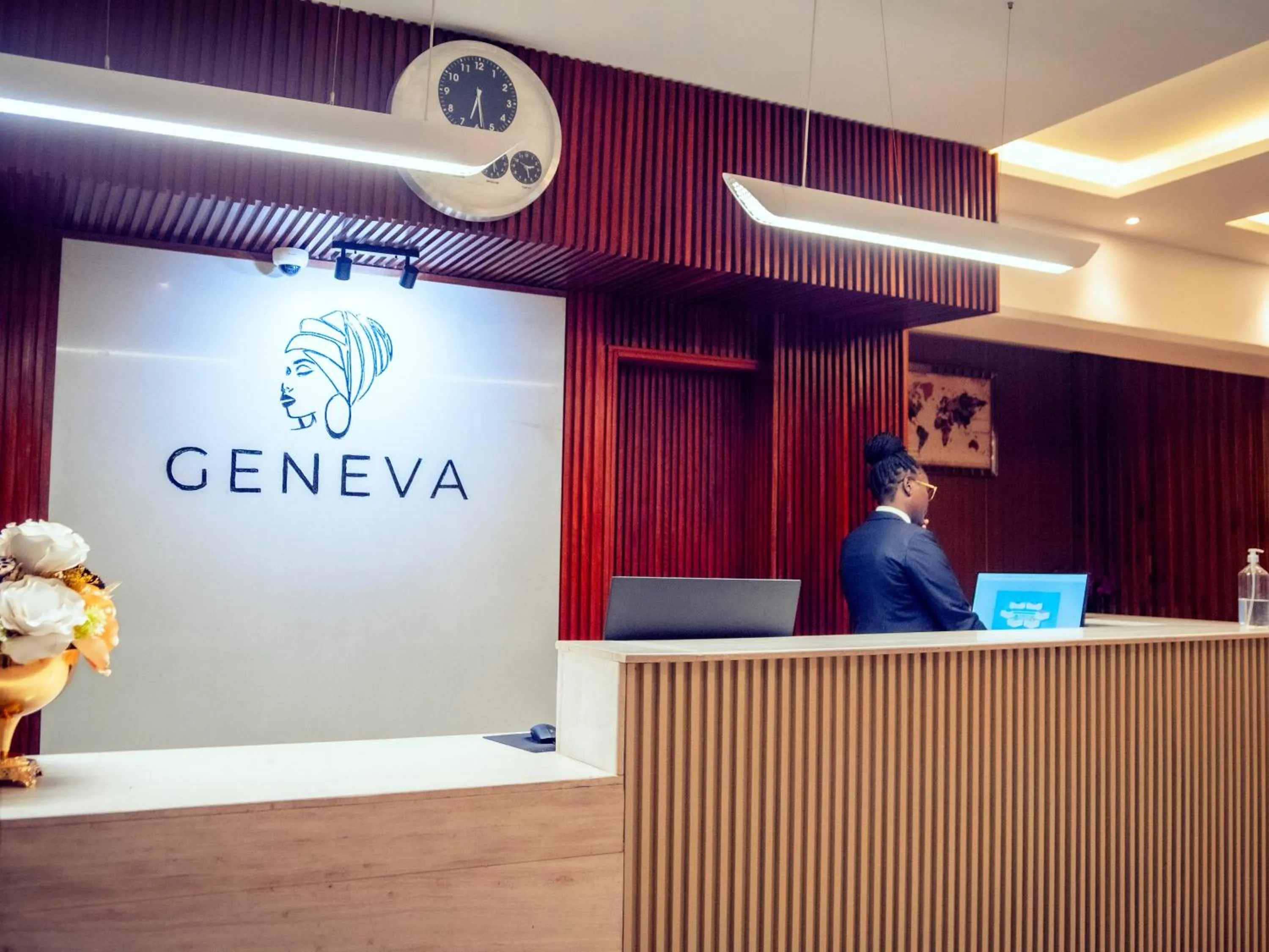 Lobby or reception in Geneva Hotel