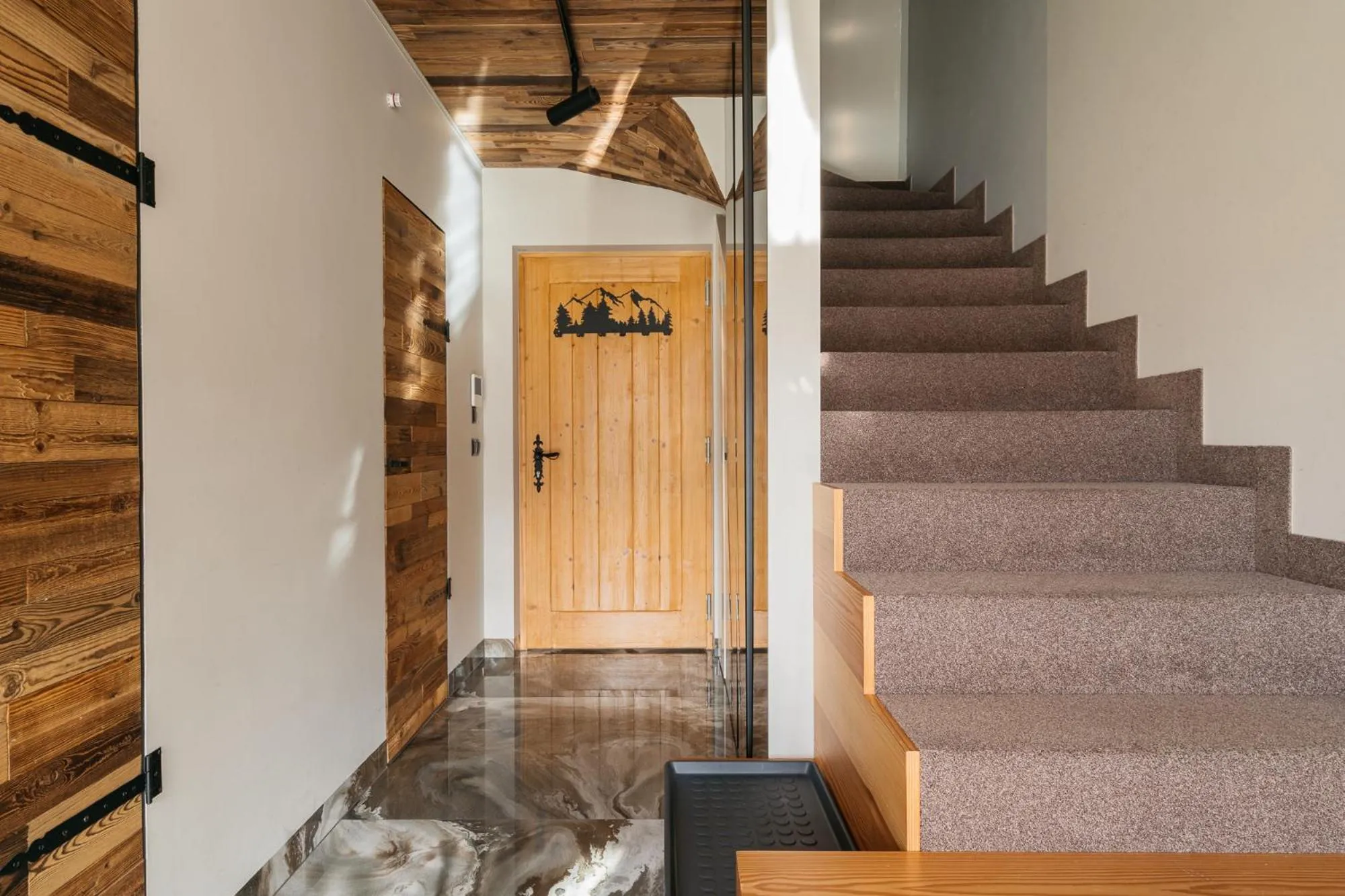 Decorative detail in Landscape Zakopane - LoftAffair