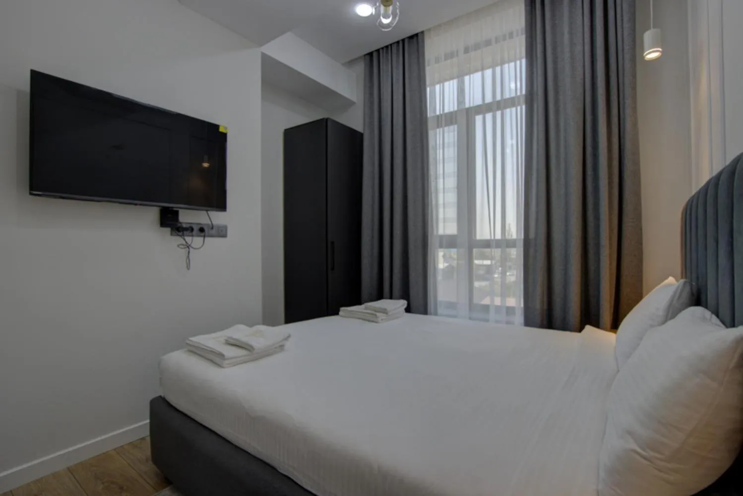 TV and multimedia, Bed in Aisha Hotel