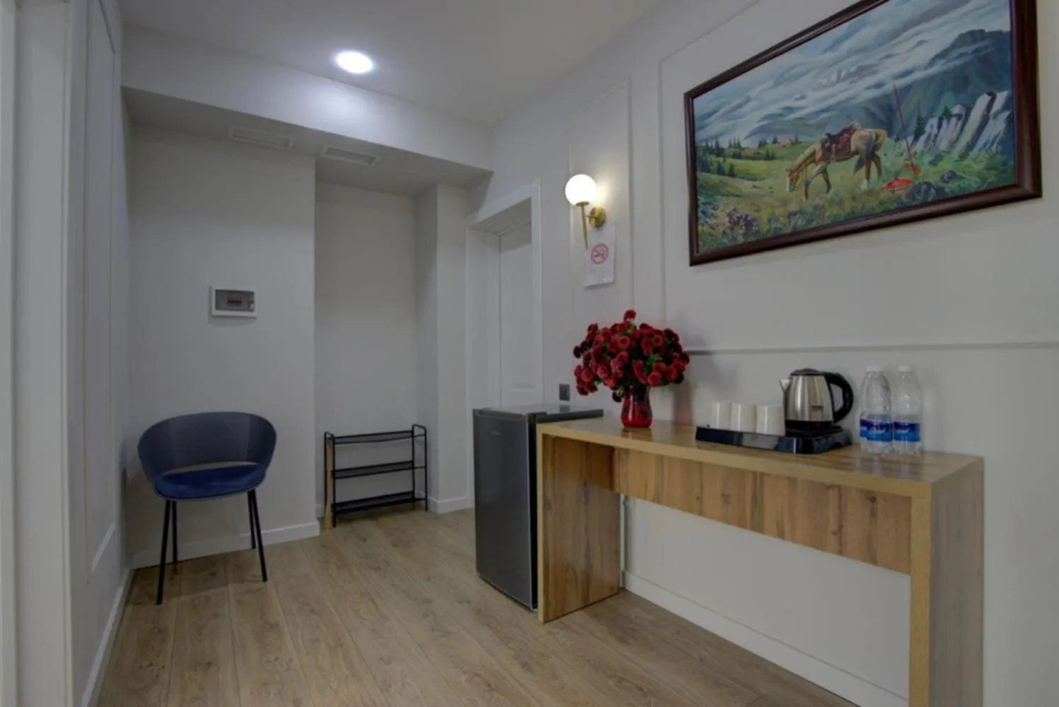 Coffee/tea facilities in Aisha Hotel