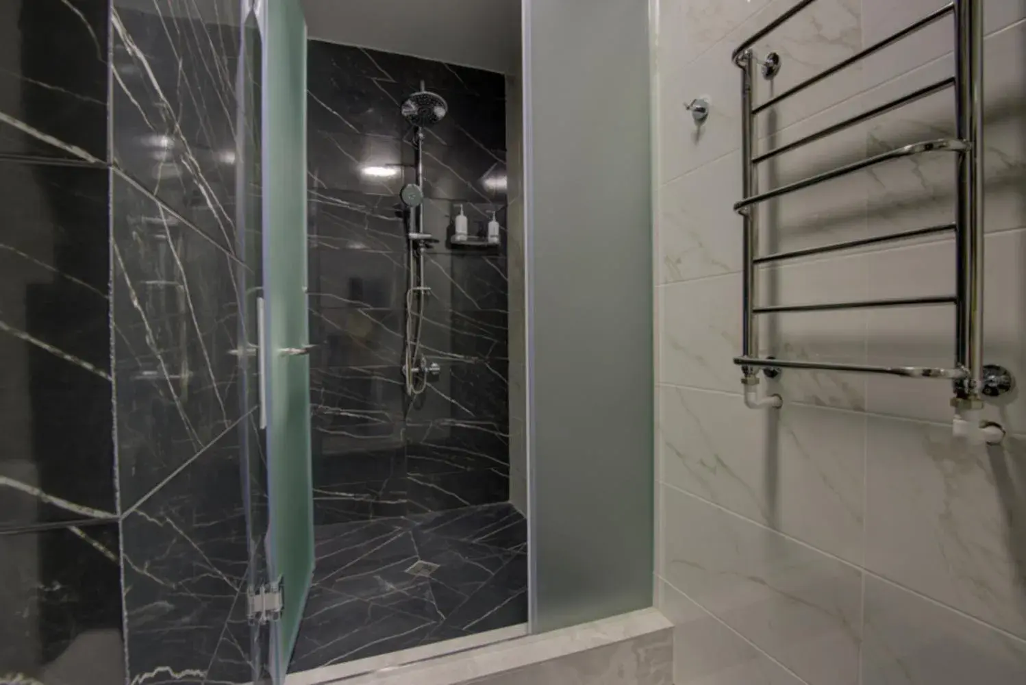 Standard Twin Room in Aisha Hotel Standard Twin Room in Aisha Hotel