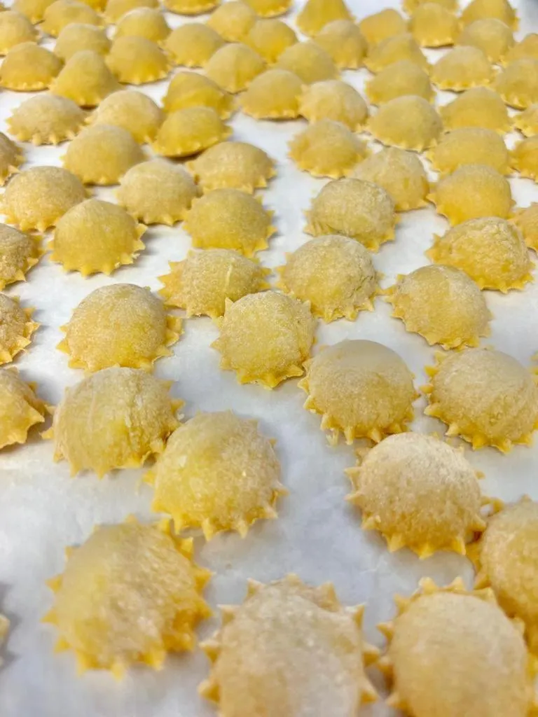 Restaurant/places to eat in Hotel Joli