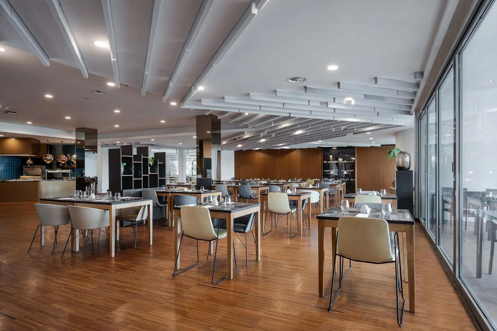 Restaurant/places to eat in Eurostars Queen of Montenegro