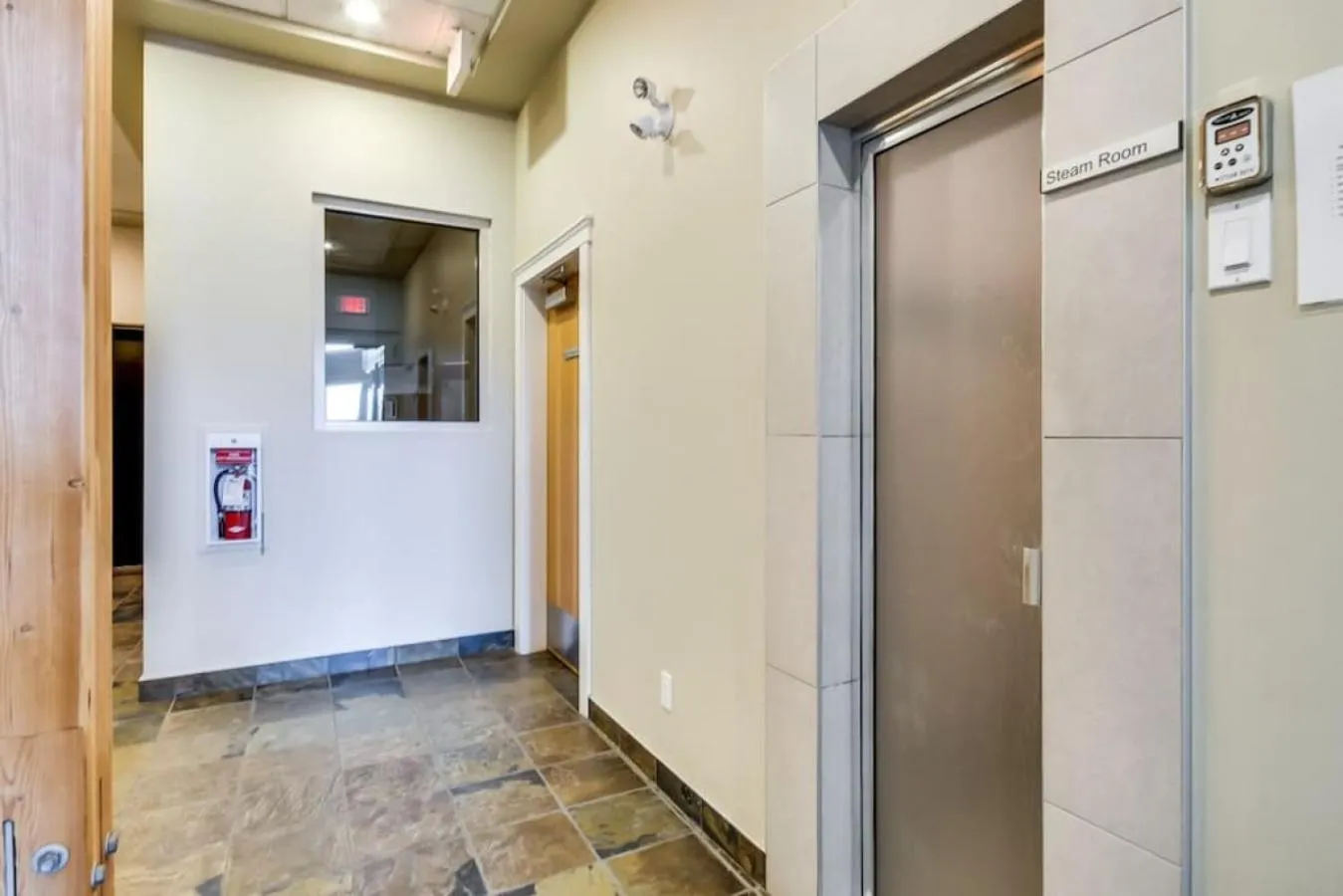 Fabulous Condo at Five Star Resort 209