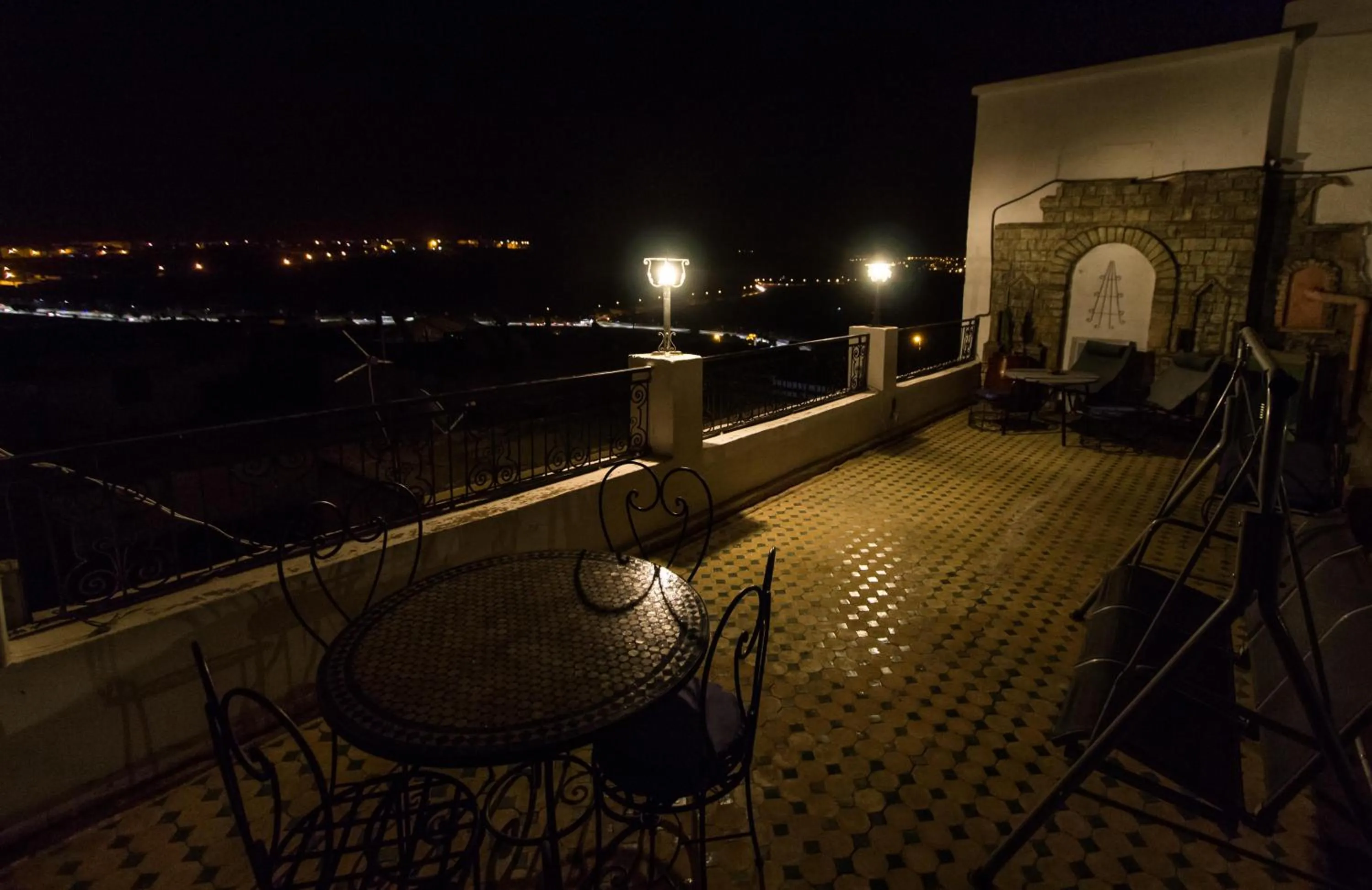 Restaurant/places to eat in Riad Damia Suite & Spa