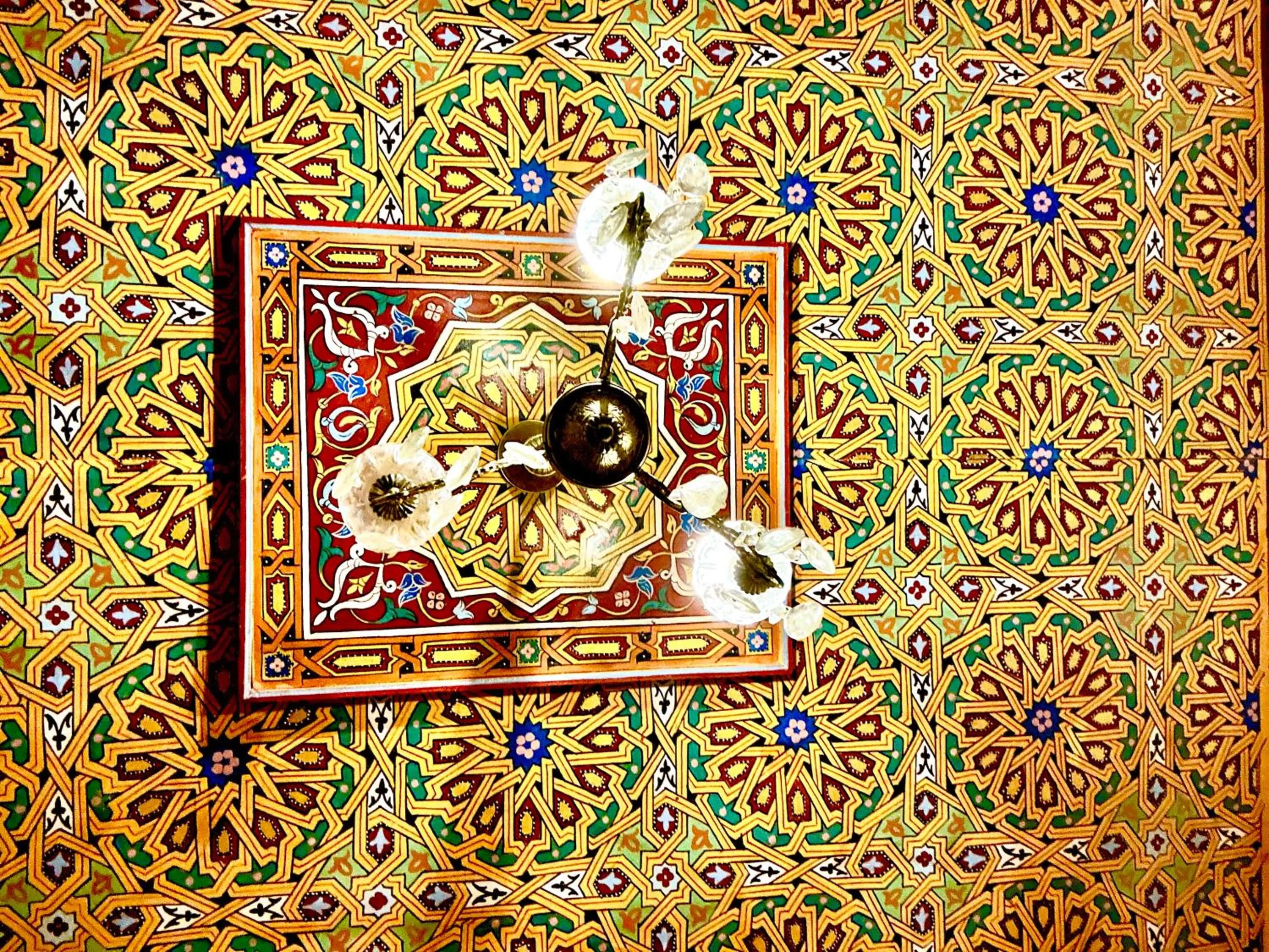 room service in Riad Damia Suite & Spa