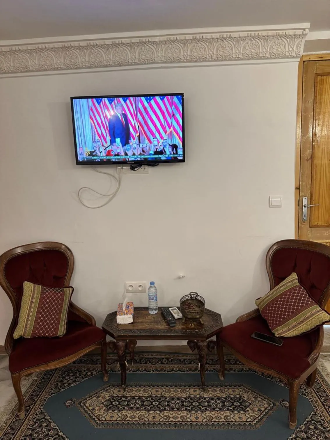 Communal lounge/ TV room in Riad Damia Suite & Spa
