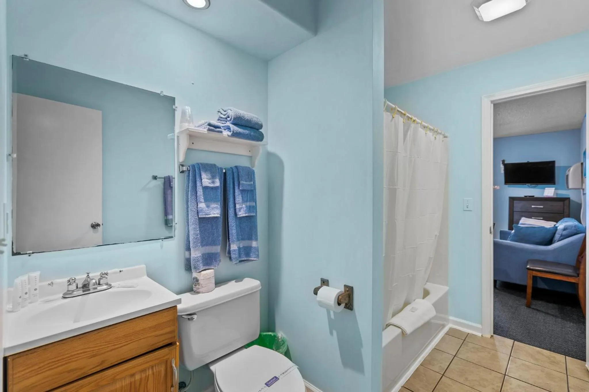 Toilet, Bed in The Sand Dunes