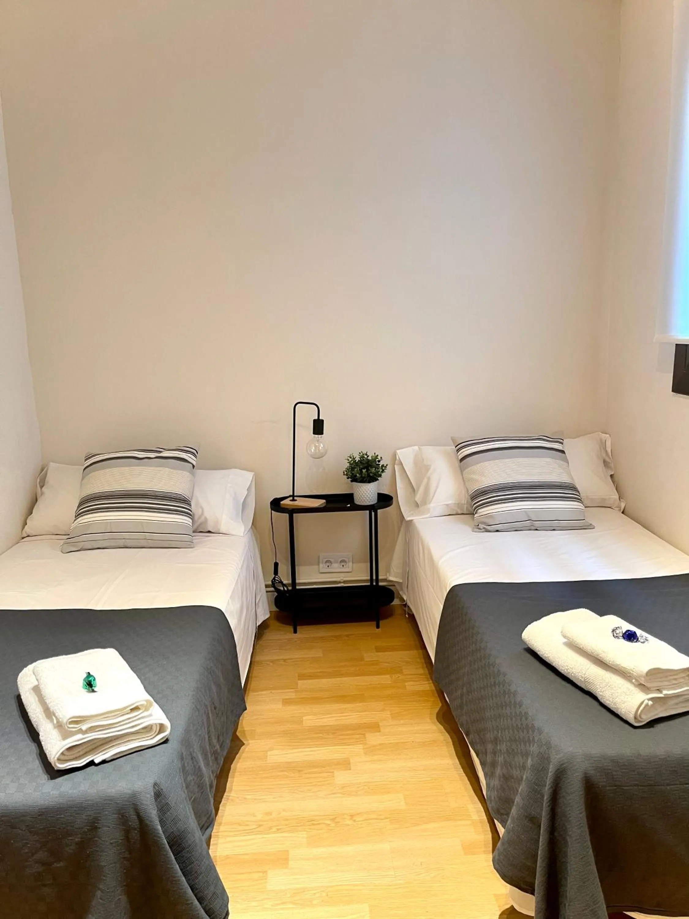 Bed in Barcelona PR Guesthouse