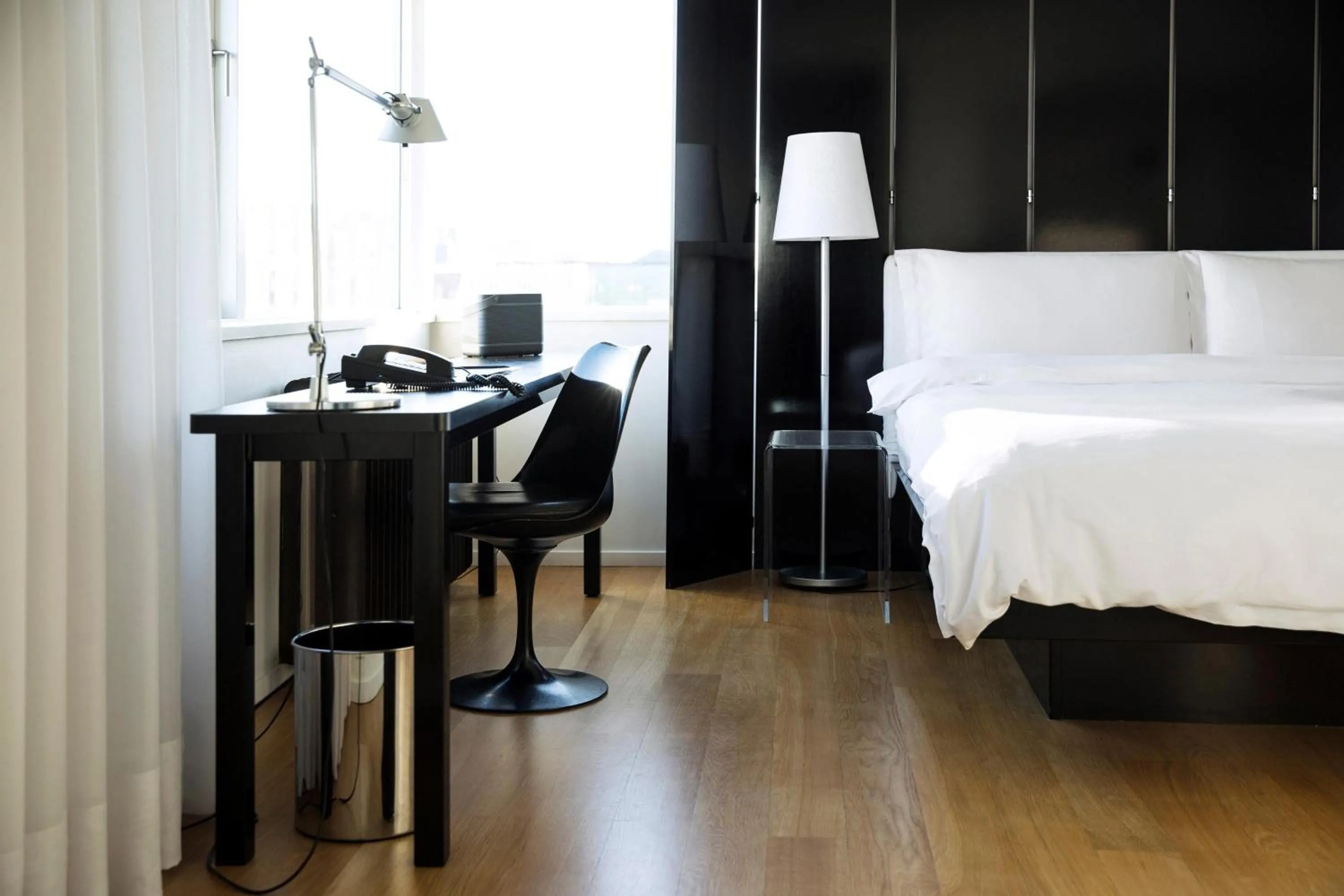 Photo of the whole room, Bed in 101 Hotel, a Member of Design Hotels