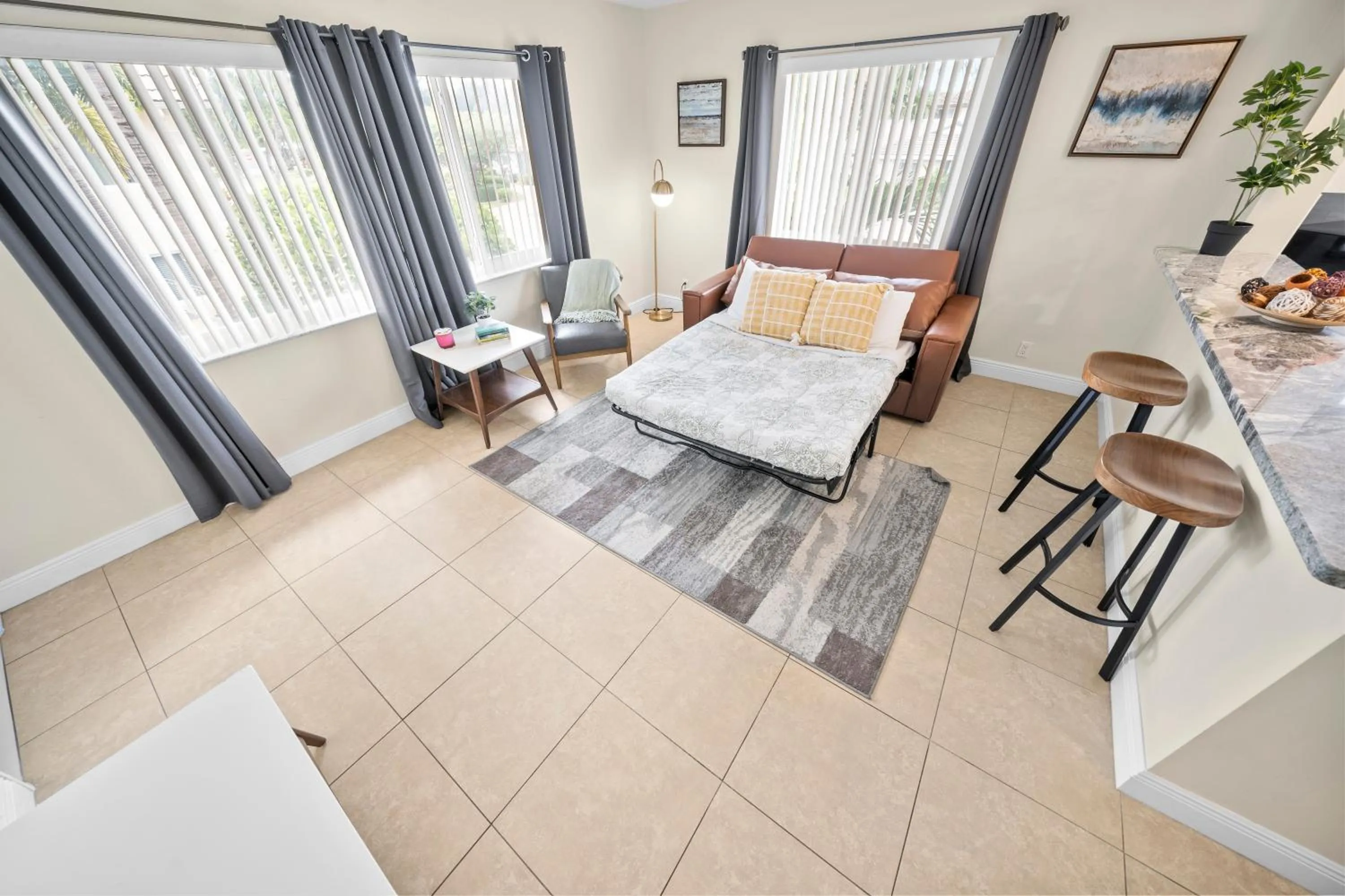 Bed in Coco Palms Apartments By Lowkl