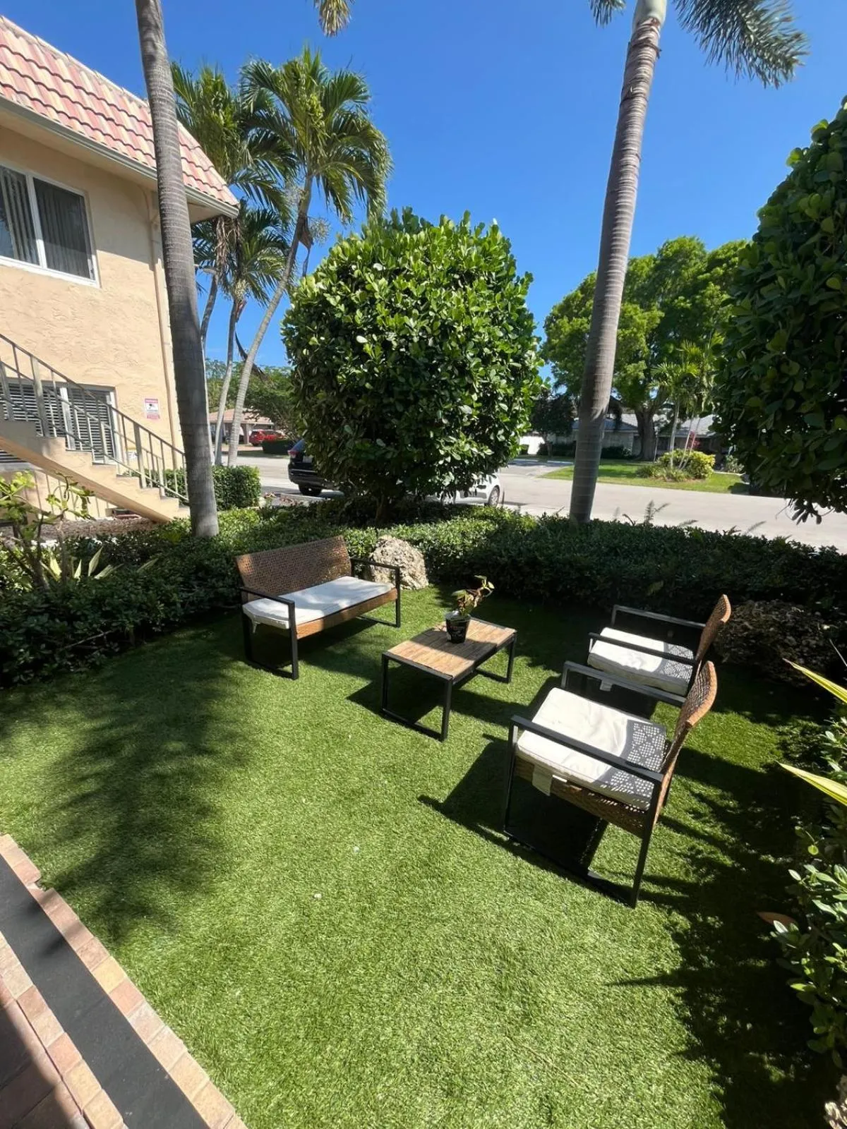 Garden in Coco Palms Apartments By Lowkl