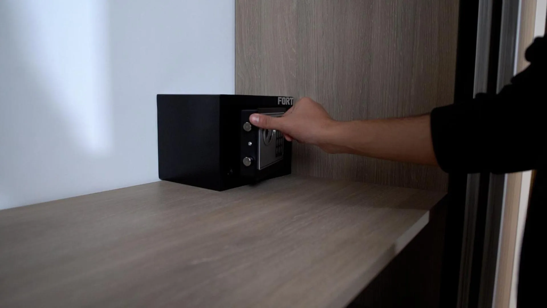 safe in Red Carpet Hotel & Suites