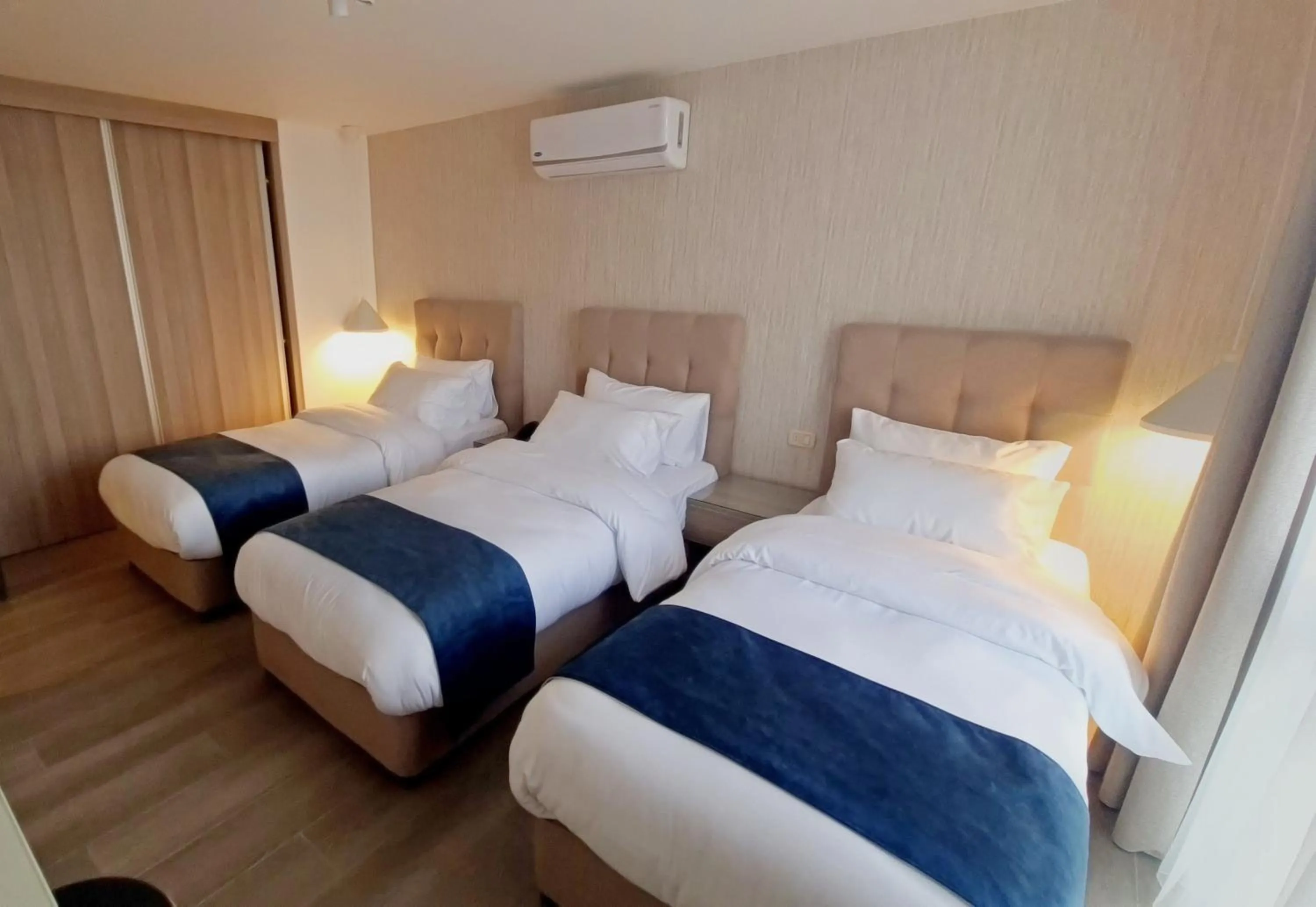 Photo of the whole room, Bed in Red Carpet Hotel & Suites