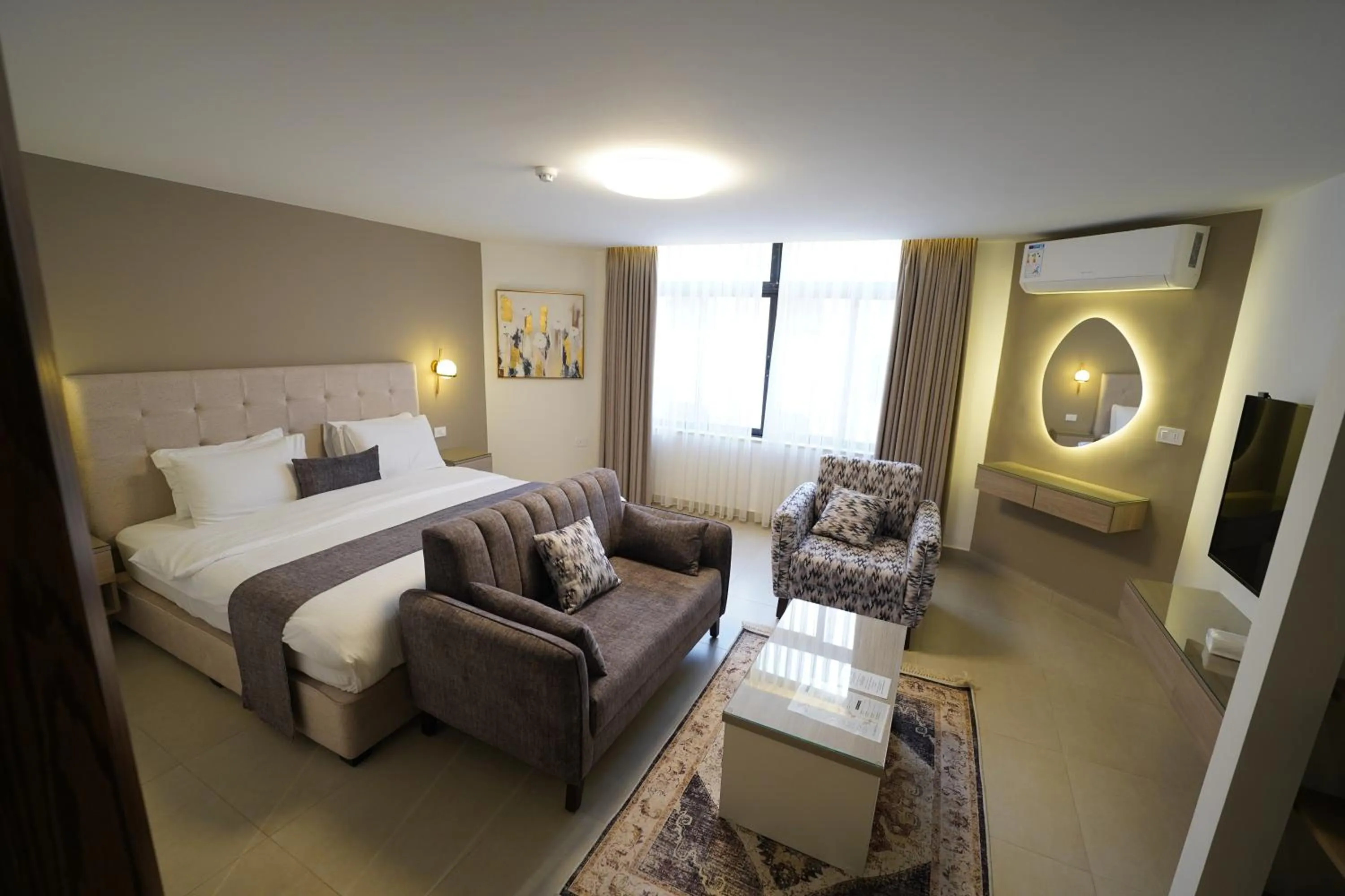 Bedroom, Bed in Red Carpet Hotel & Suites