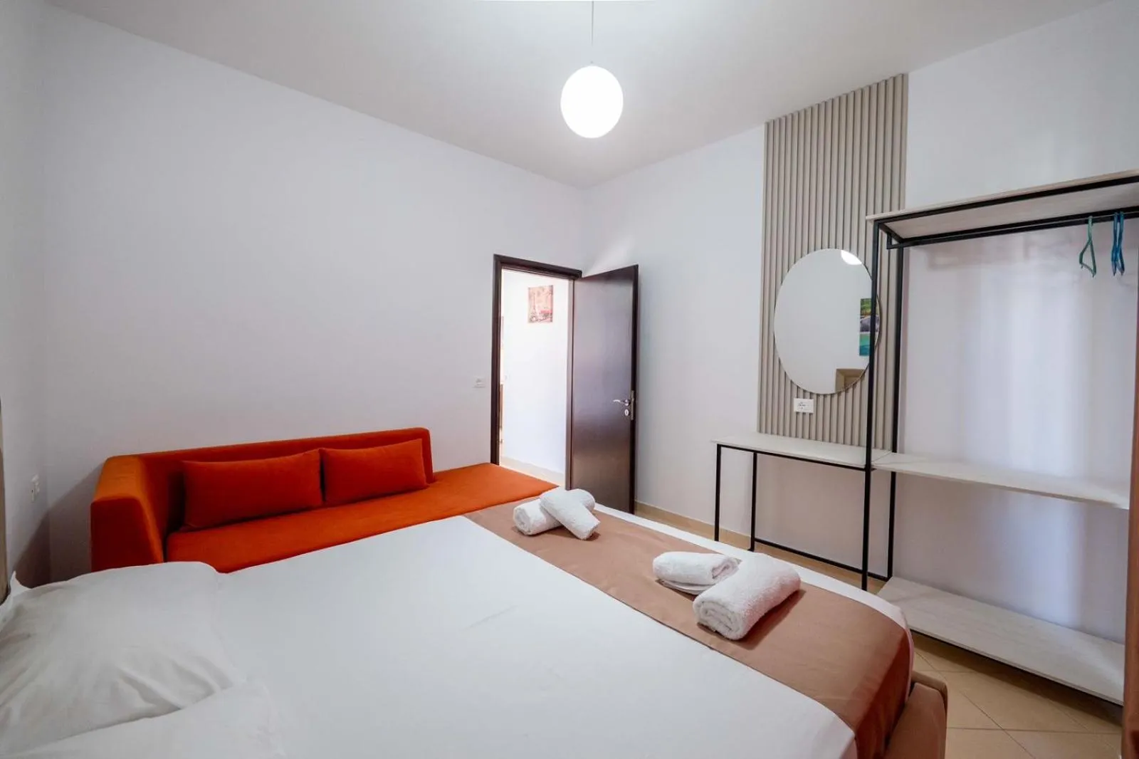 Ergys Apartments