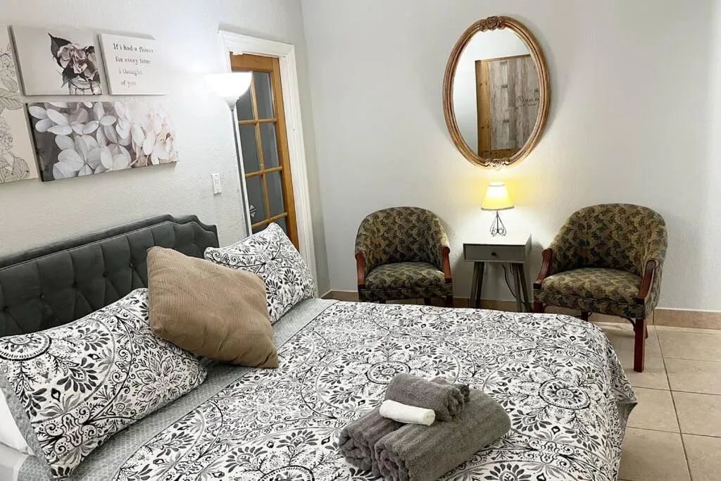 Bedroom, Bed in Amazing & cozy Duplex near Zoo Miami !