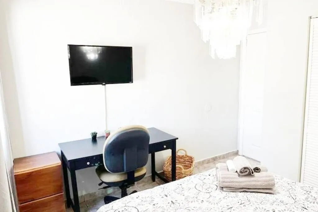 Bedroom, Bed in Amazing & cozy Duplex near Zoo Miami !