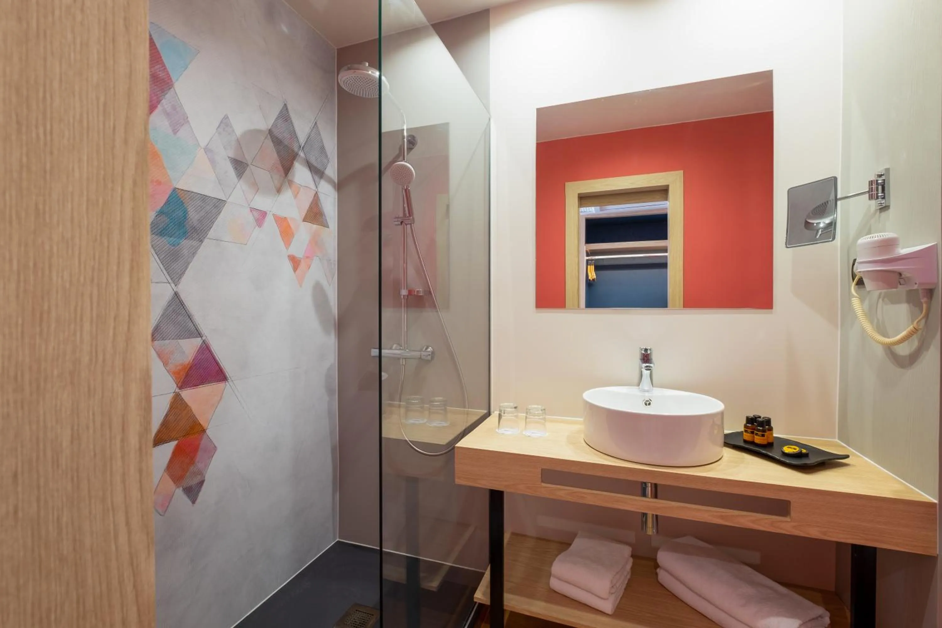 Shower in Allegro Agadir