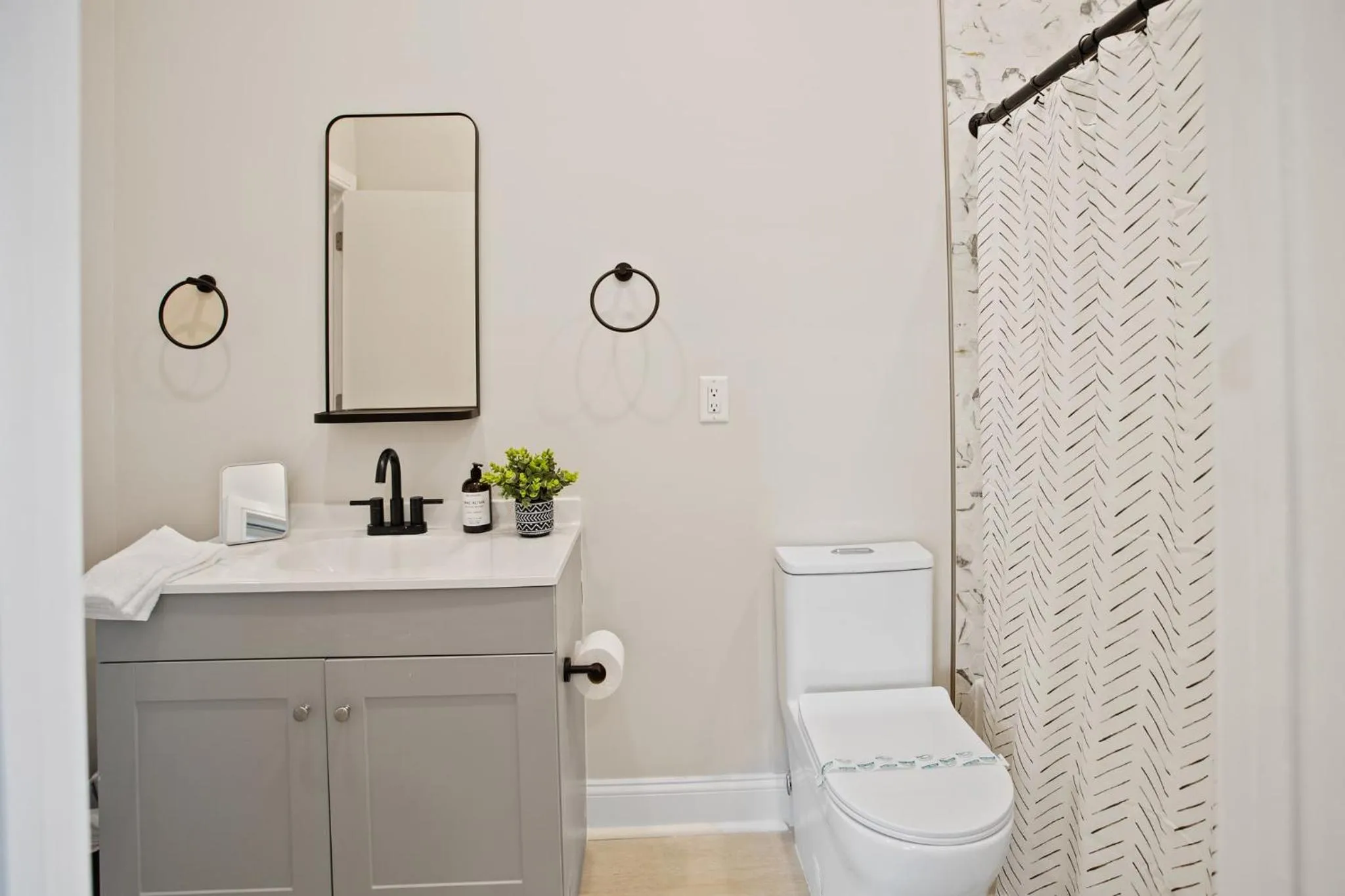 Loopin Around Atlantic City Luxe 5BR Townhouse in Orange Loop