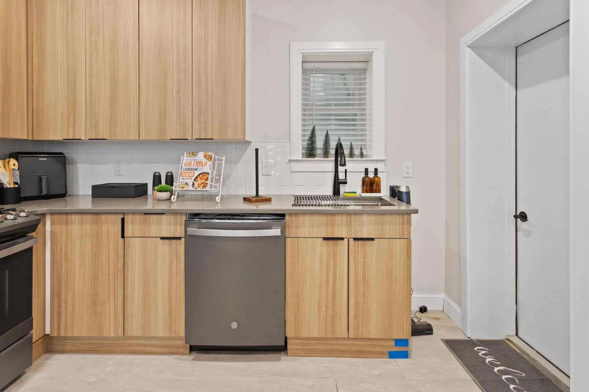 Loopin Around Atlantic City Luxe 5BR Townhouse in Orange Loop