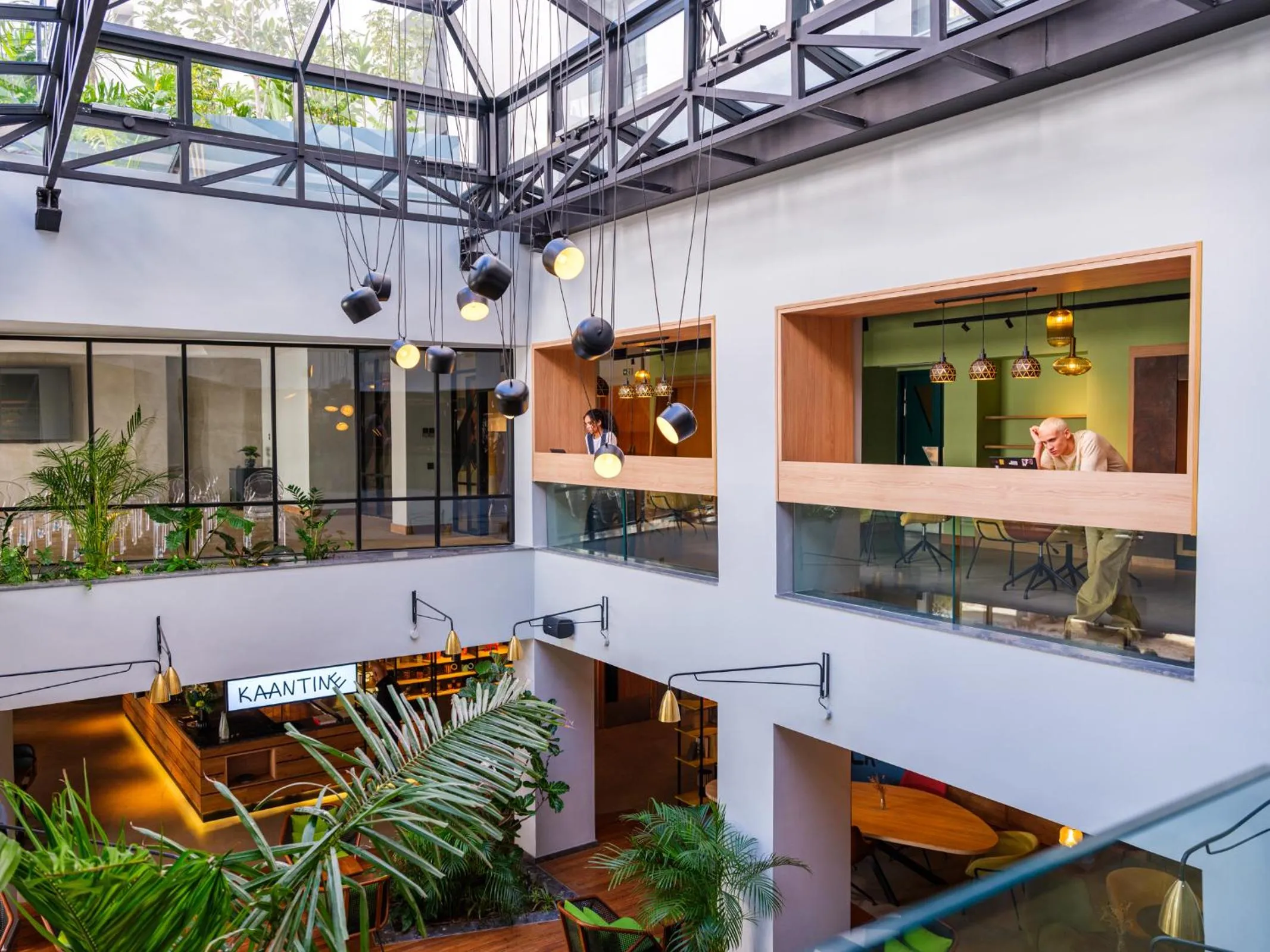 Restaurant/places to eat in Kaan Casablanca