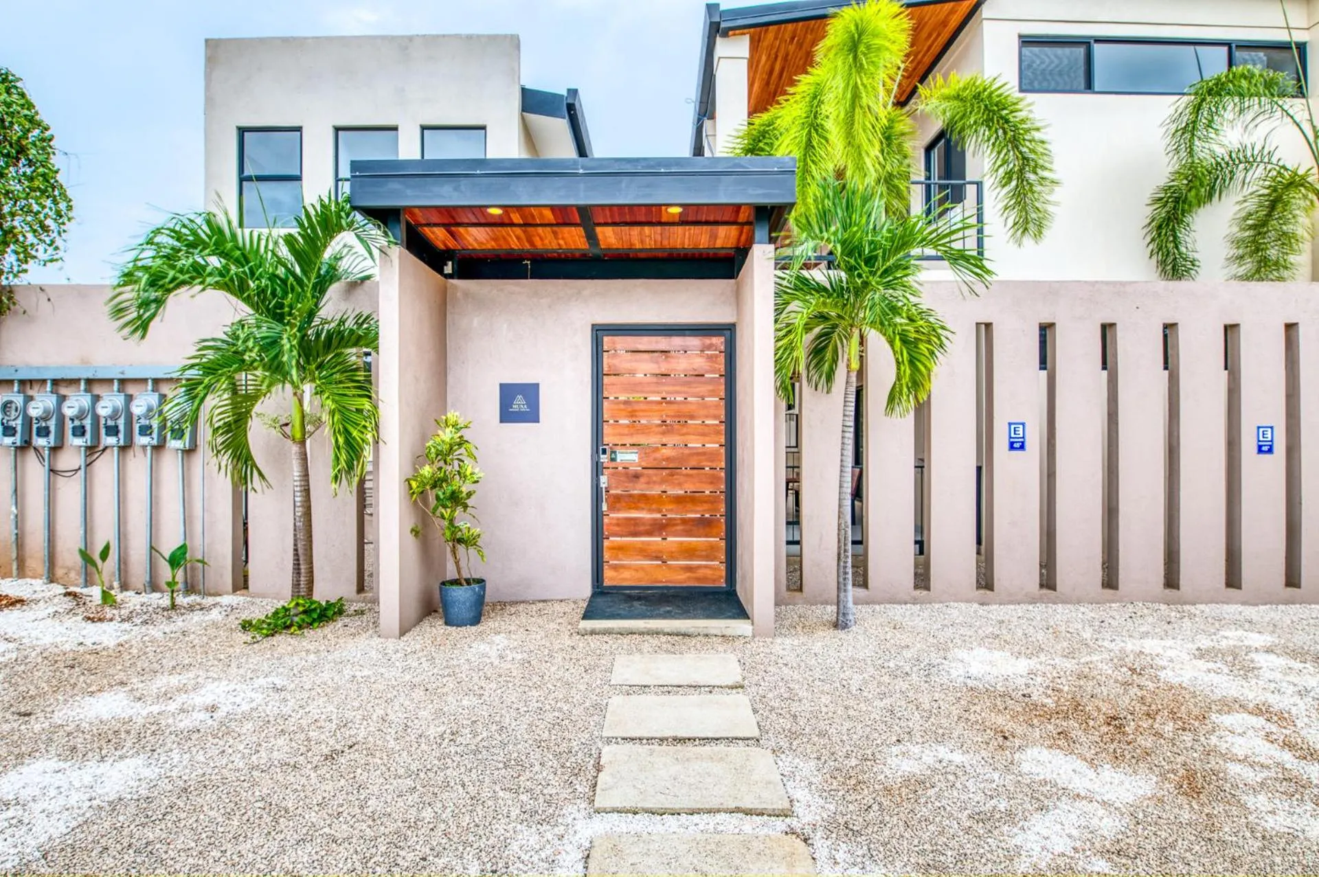 Property building in Muna Tamarindo