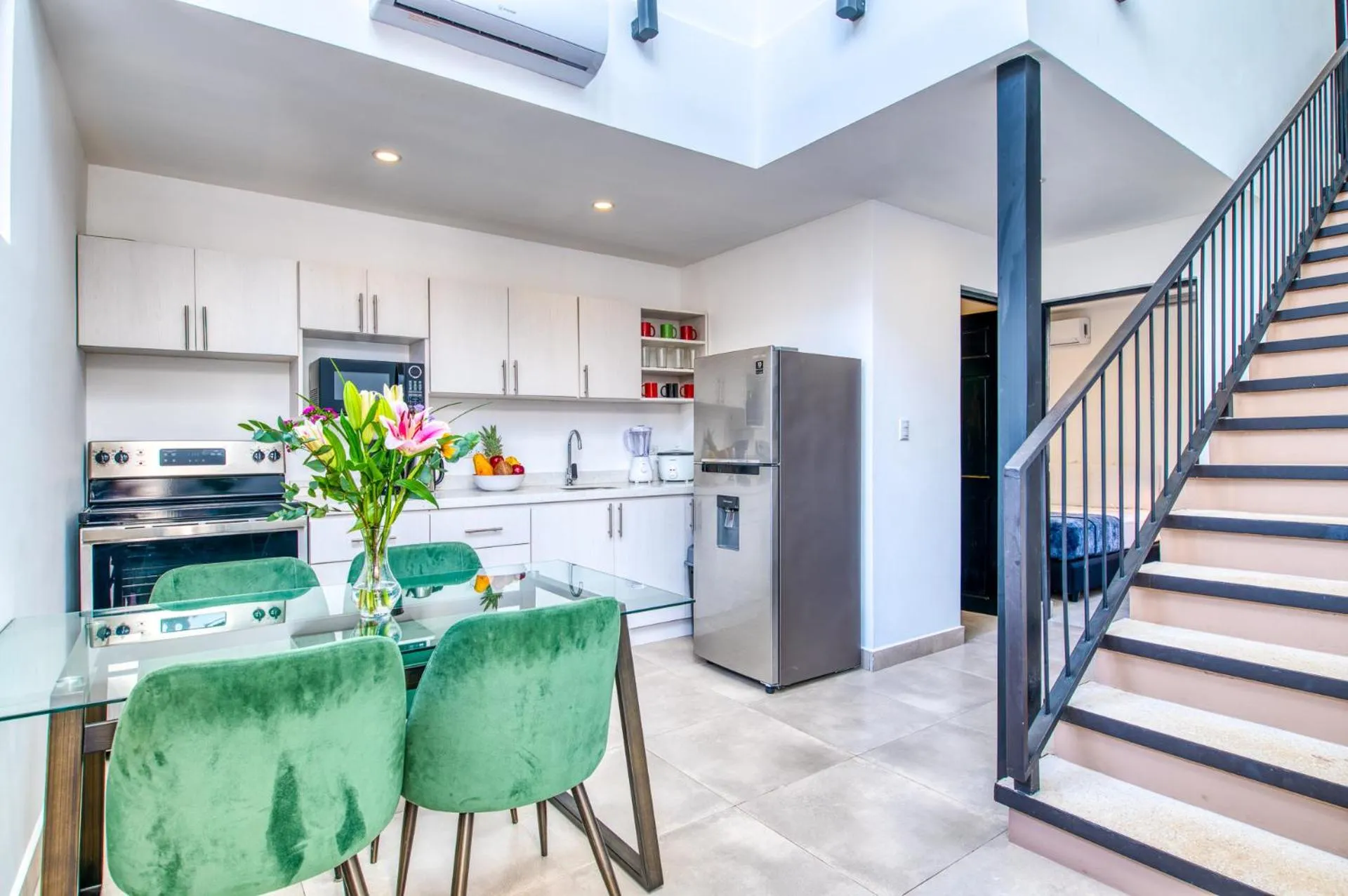 Kitchen or kitchenette in Muna Tamarindo