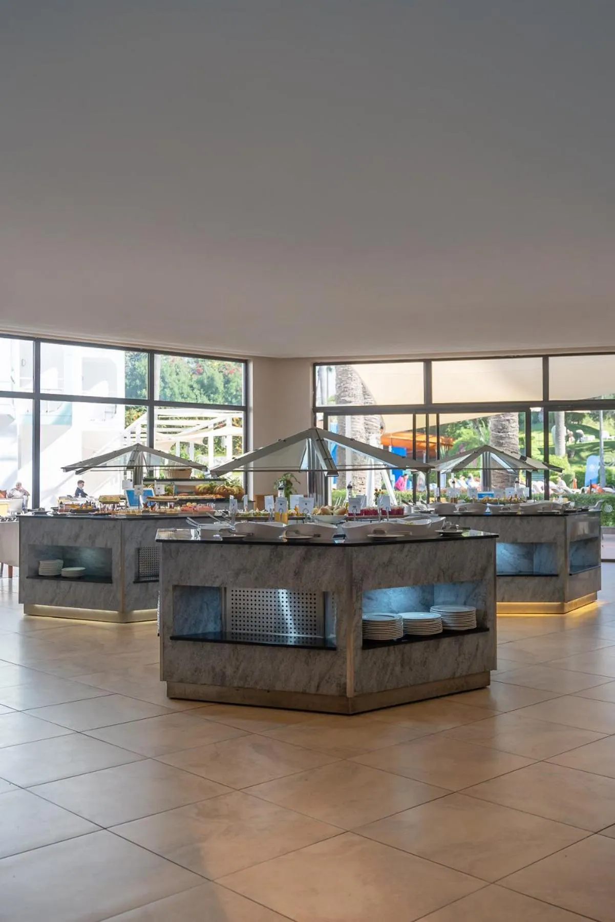 Buffet breakfast in TUI SUNEO Kenzi Europa