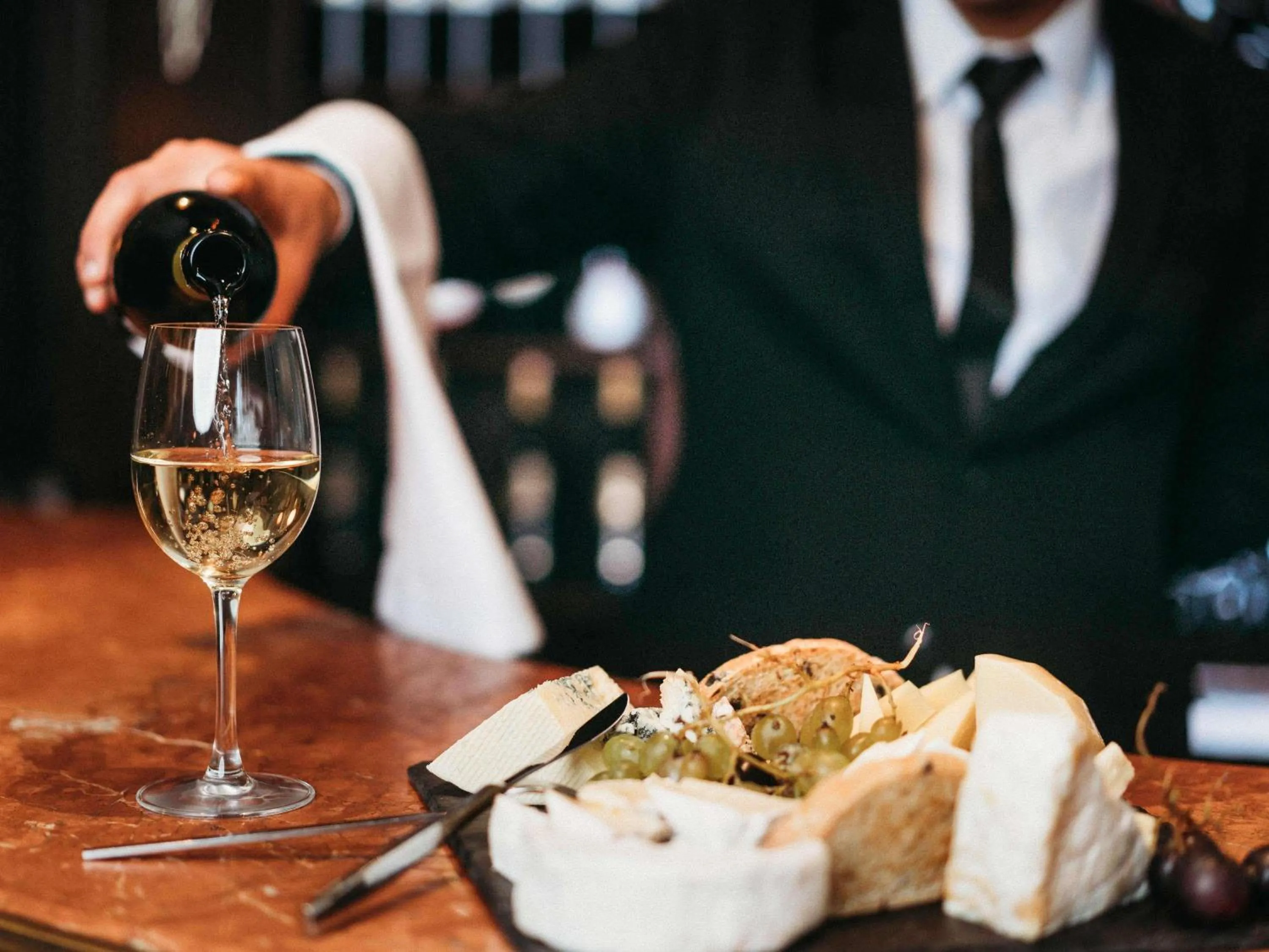 Lounge or bar in Le Diwan Hotel Rabat - MGallery Collection