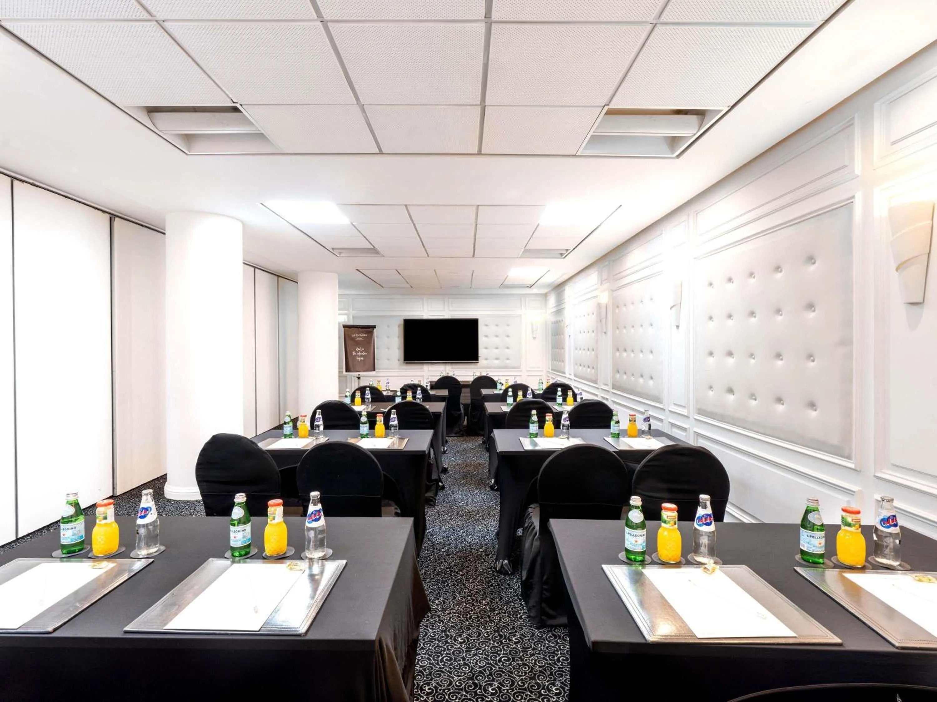 Property building in Le Diwan Hotel Rabat - MGallery Collection