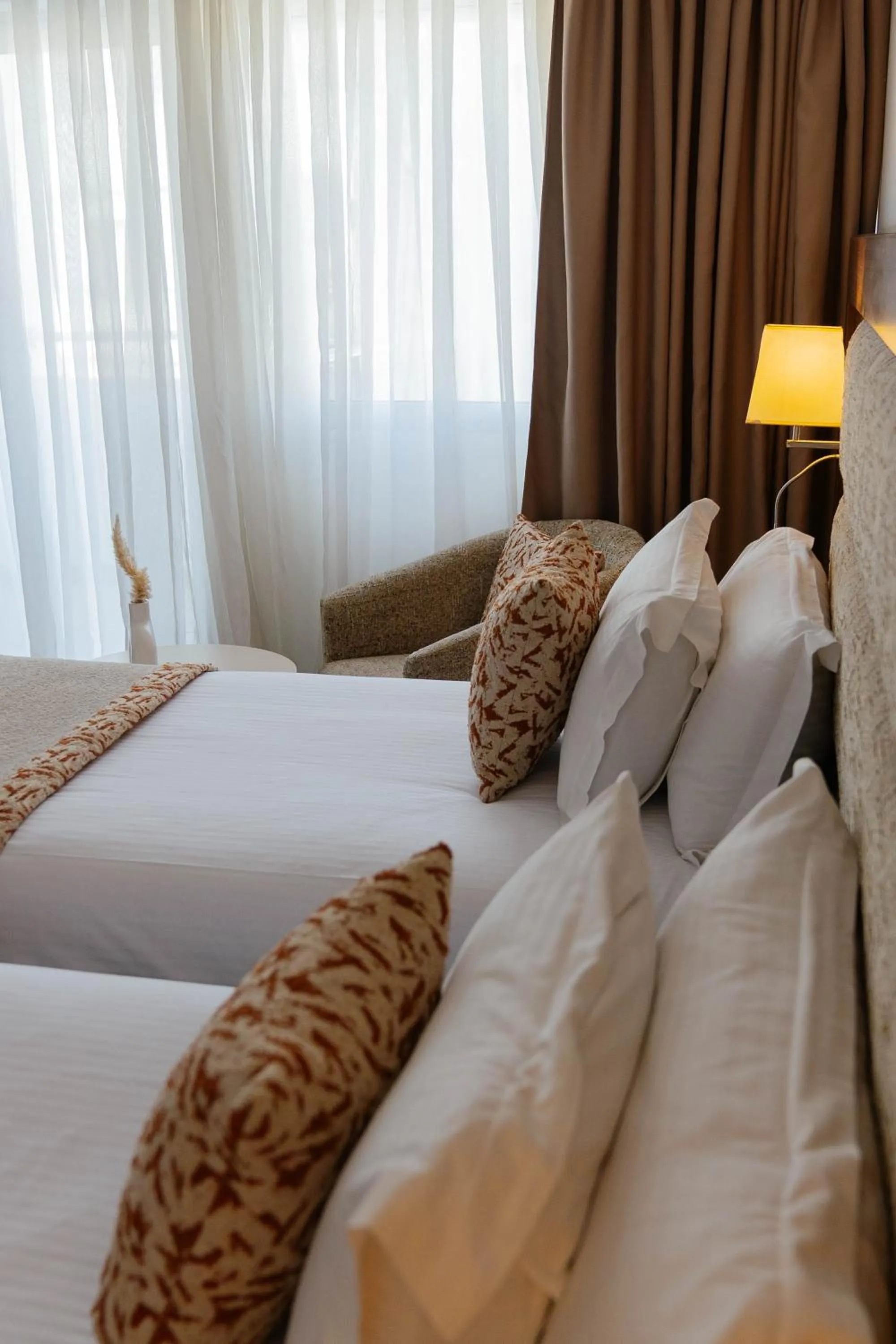 Bedroom, Bed in Kenzi Basma