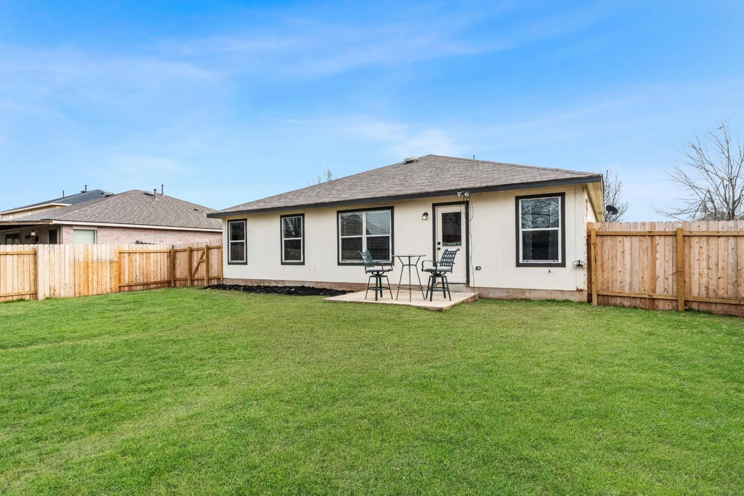 Patio in Modern, family friendly home w garage, huge yard!