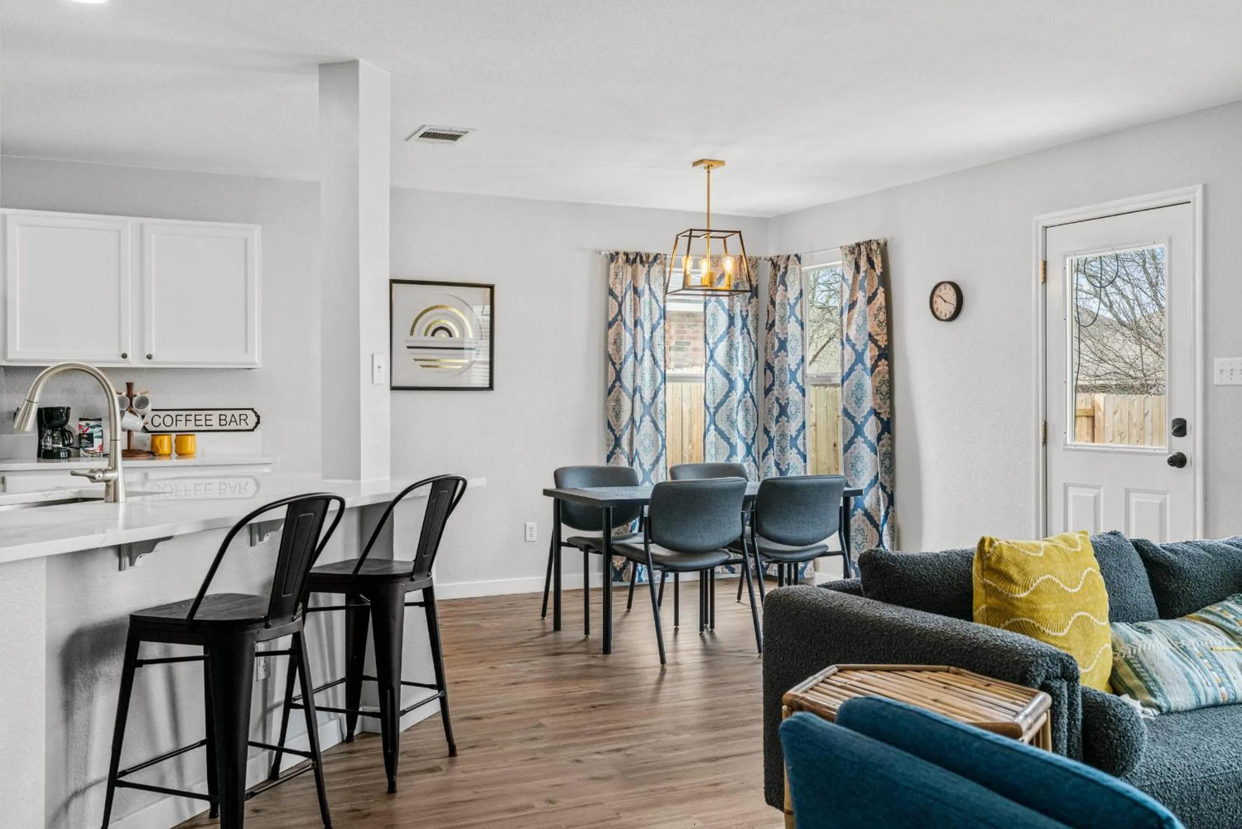 Seating area in Modern, family friendly home w garage, huge yard!