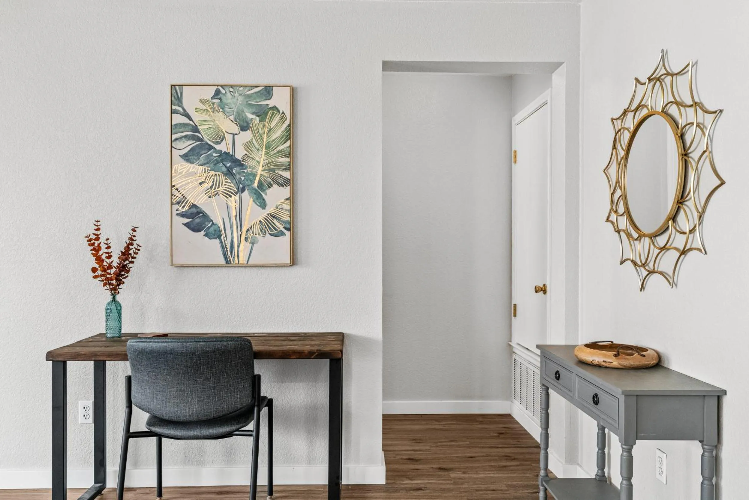 Lobby or reception in Modern, family friendly home w garage, huge yard!