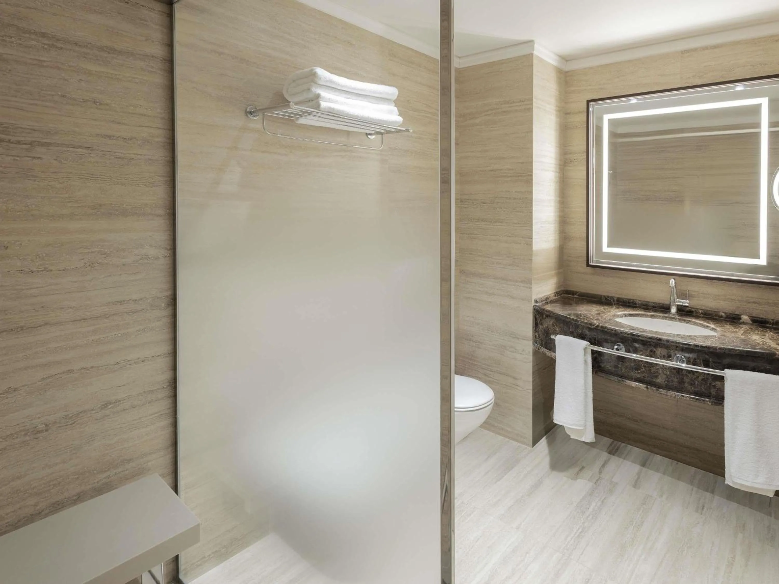 Bedroom in Hotel Oran Bay Managed By Accor