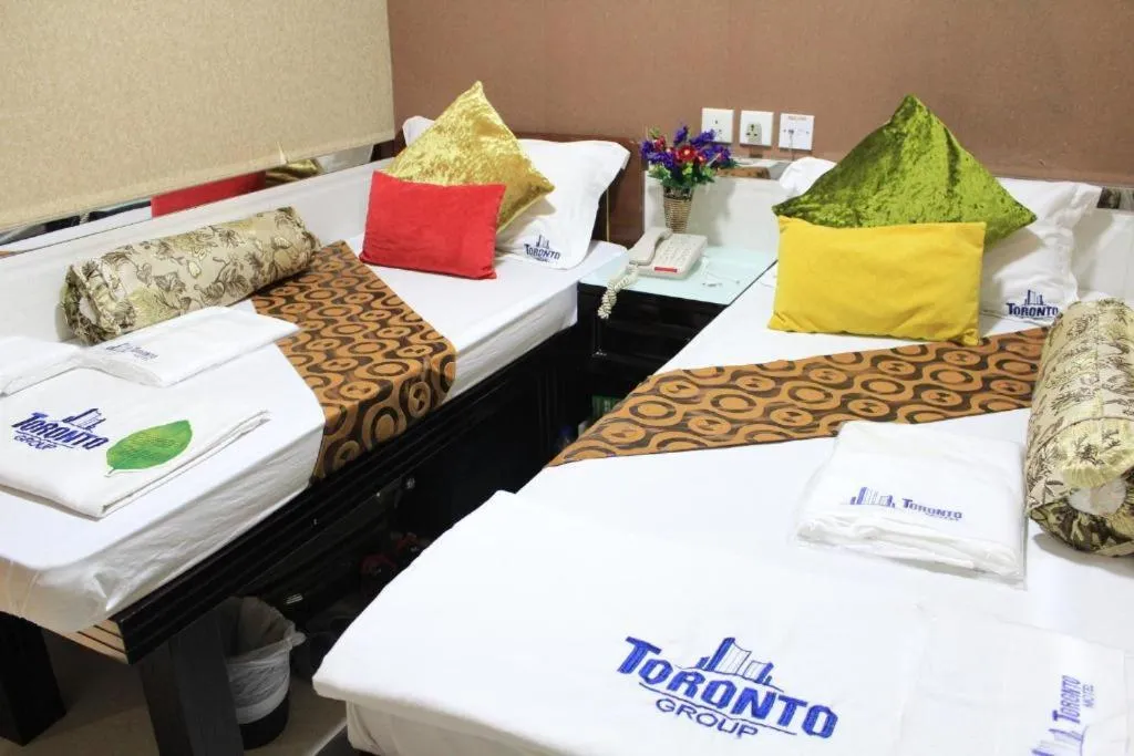 Bed in Toronto Motel HongKong