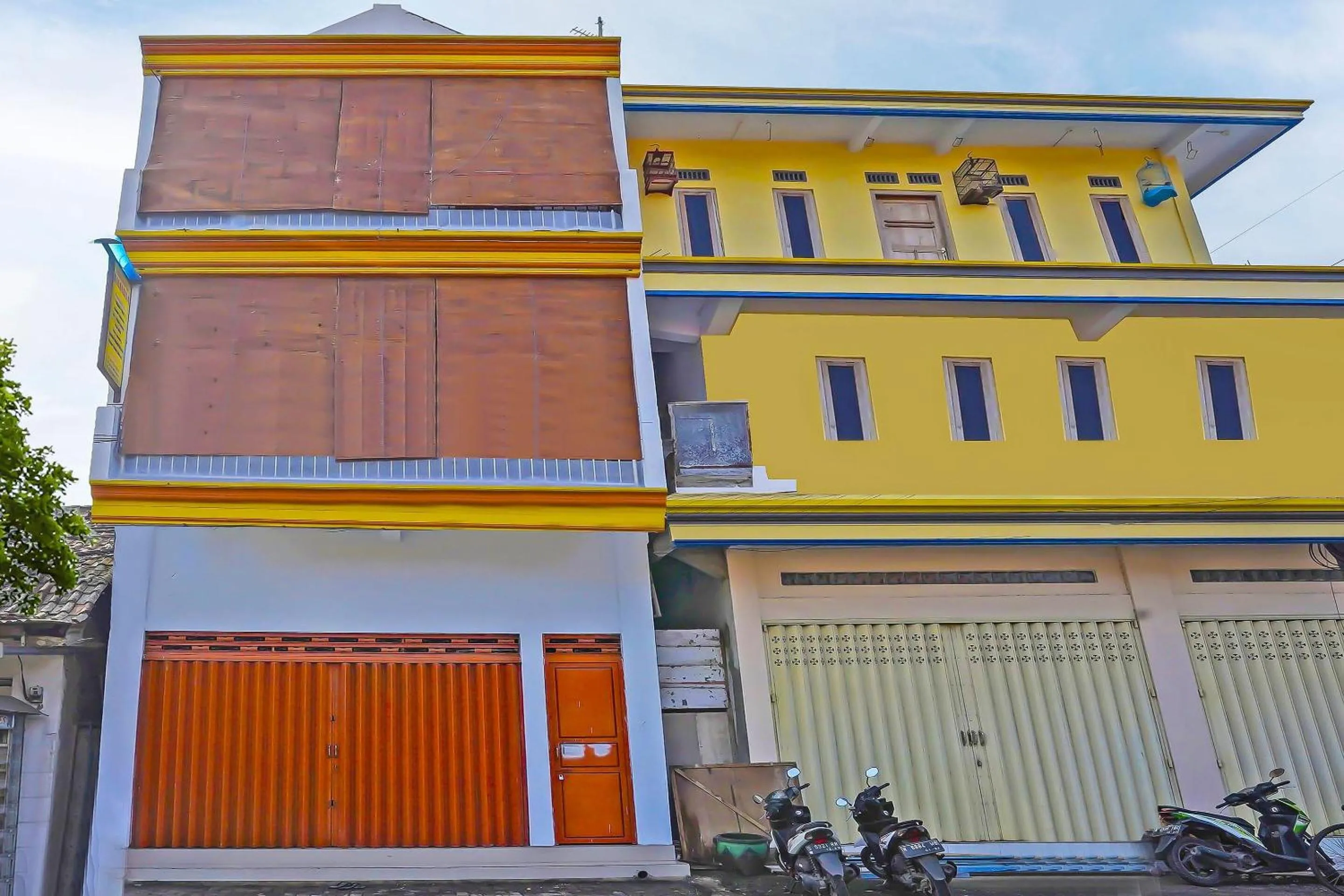 Facade/entrance in Hotel O Salsabila Homestay