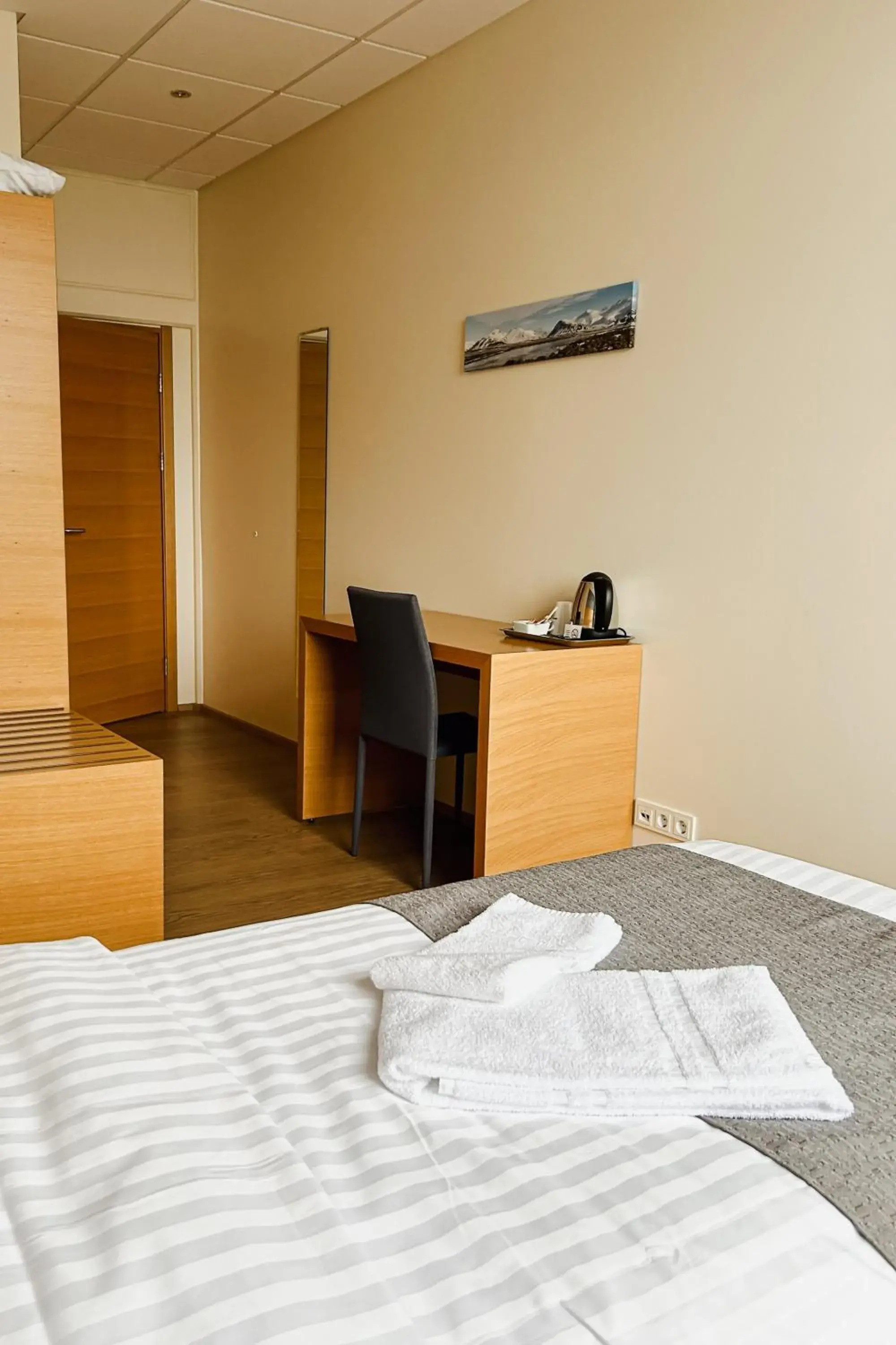 Double or Twin Room with Private Bathroom in Hotel Jökull Double or Twin Room with Private Bathroom in Hotel Jökull